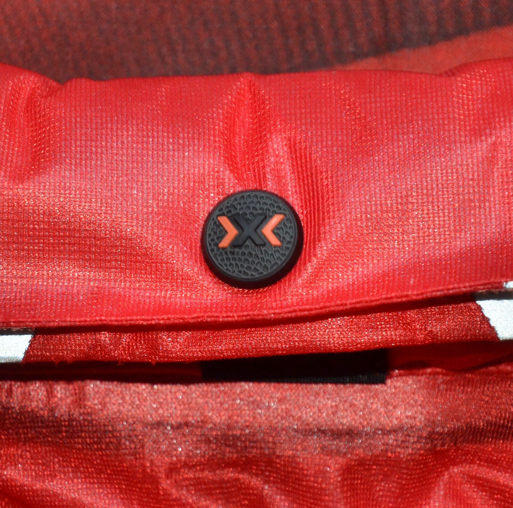 Other X-BIONIC Running Symframe Vest Man Size M Red Reflective Size US M / EU 48-50 / 2 - 16 Thumbnail