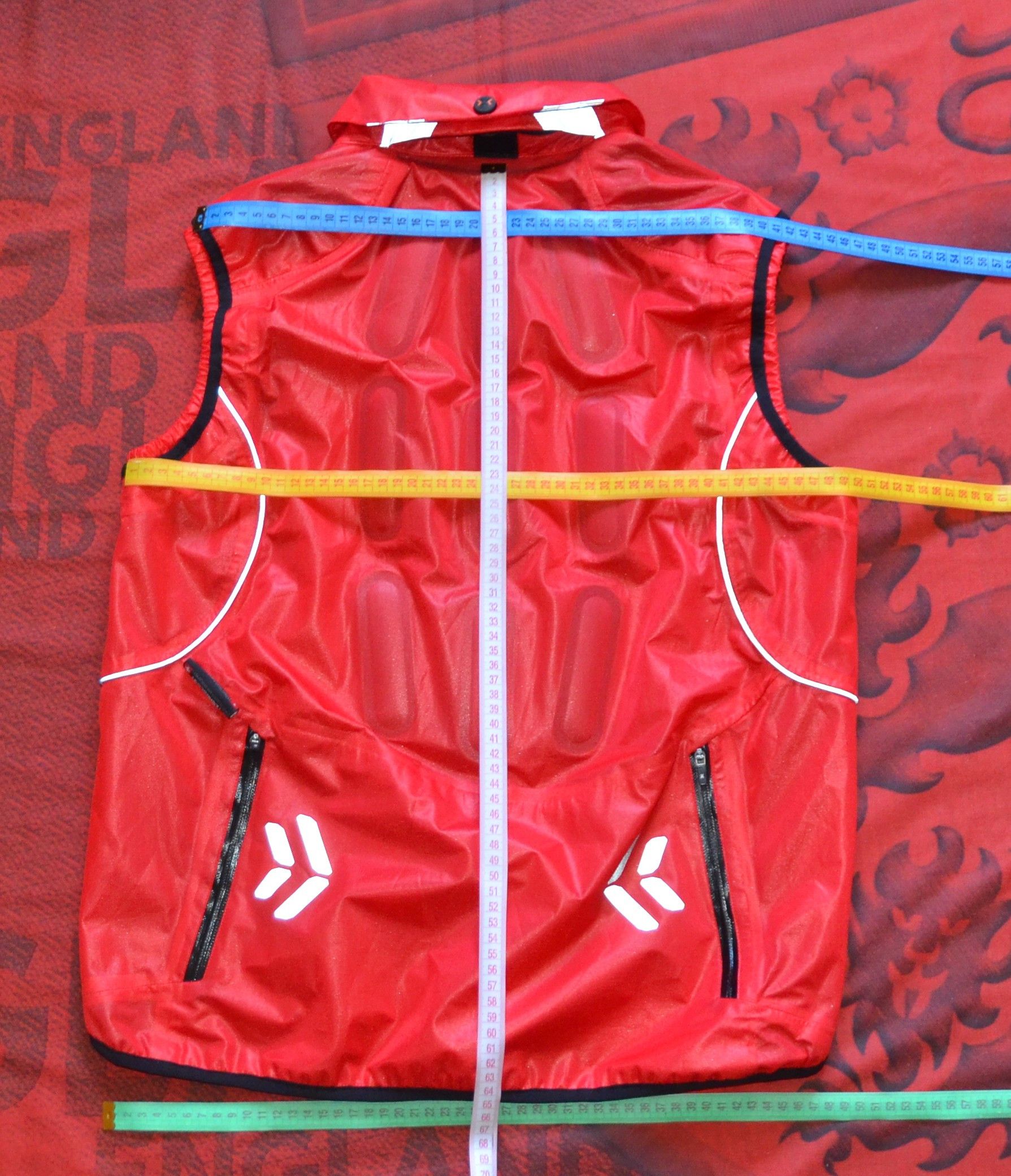 Other X-BIONIC Running Symframe Vest Man Size M Red Reflective Size US M / EU 48-50 / 2 - 17 Thumbnail