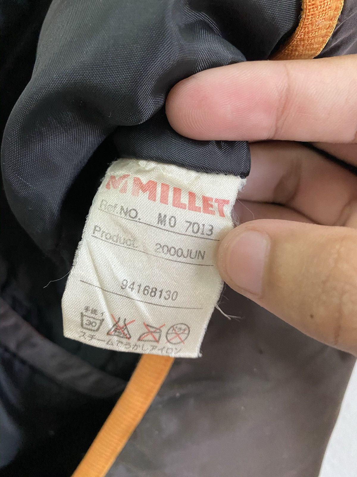 Vintage 🇯🇵 Vintage Old Vetements Military Puffer Sleeveless Vests Size US M / EU 48-50 / 2 - 7 Thumbnail
