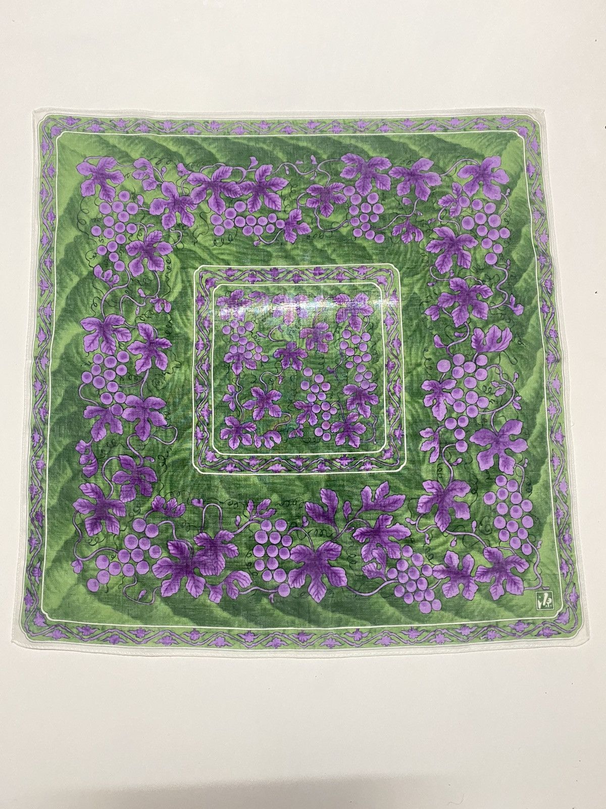 Designer × Vintage vintage 90s full print floral handkerchief 18.5”x18.5” HT3 Size ONE SIZE - 2 Thumbnail