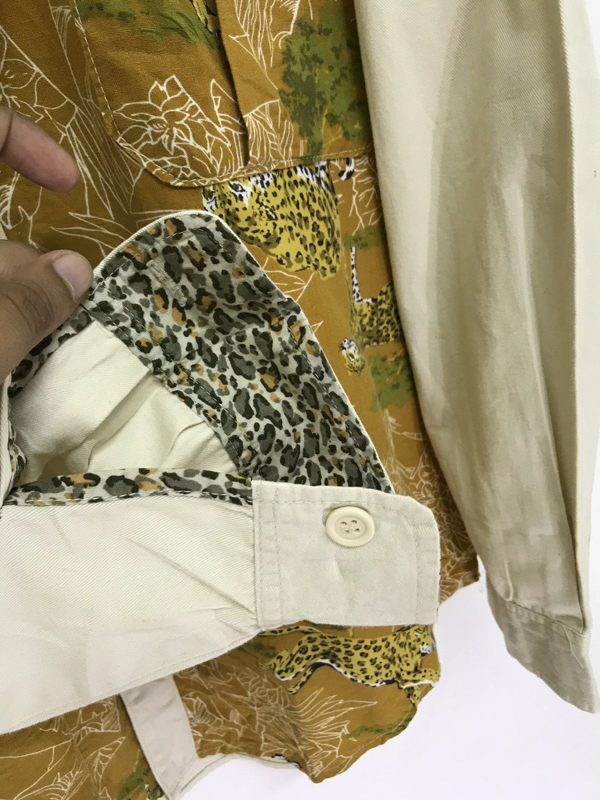 Japanese Brand Madoc Fullprinted Leopard Safari Cotton Shirt Button Up 6🟩9 Size US L / EU 52-54 / 3 - 6 Thumbnail