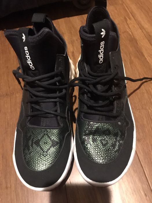 yeezy 779001