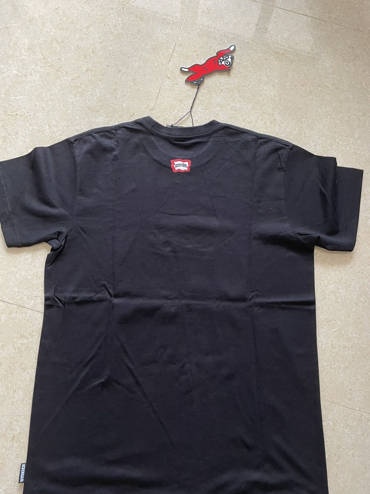 Icecream NEW WITH TAG* Icecream chains tee Size US M / EU 48-50 / 2 - 5 Thumbnail