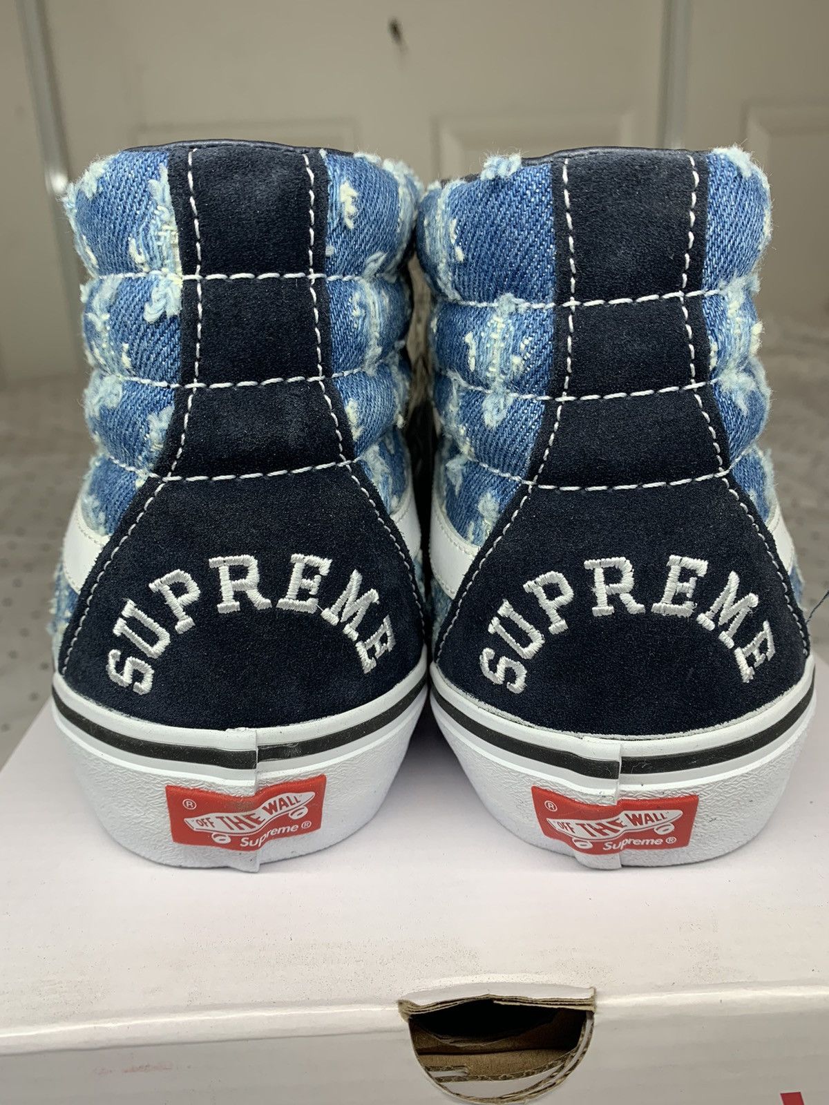 Supreme × Vans Supreme Vans Hole Punch Denim Hi Size US 9.5 / EU 42-43 - 3 Thumbnail