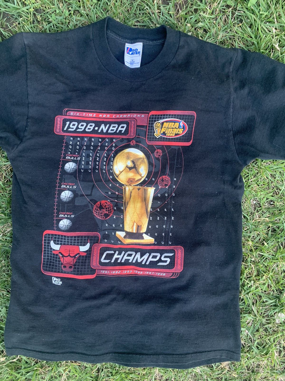 Pro Player × Vintage Vintage Bulls championship Shirt 98’ Size US M / EU 48-50 / 2 - 4 Thumbnail