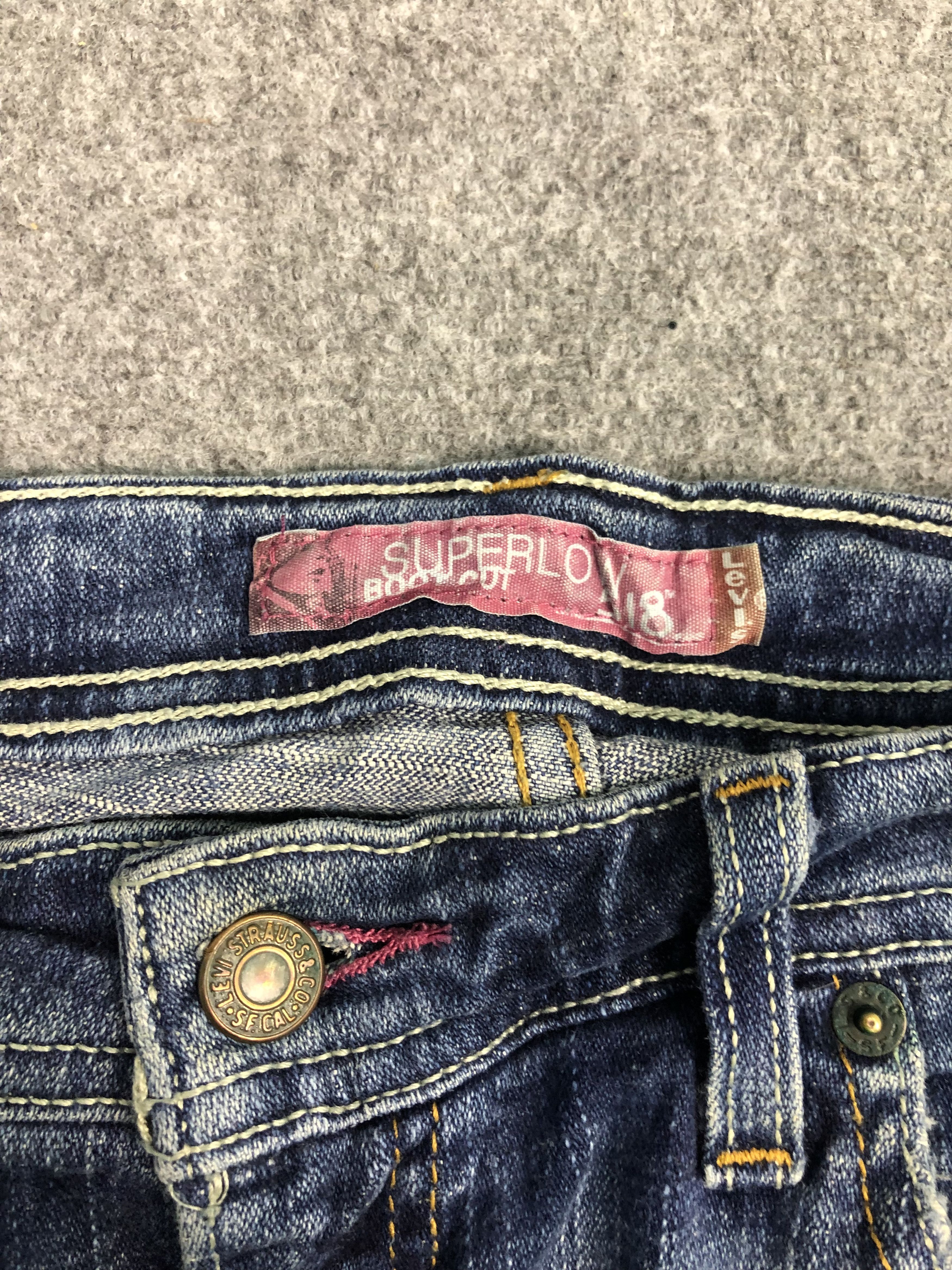 Levi's Vintage Levis Bootcut Jeans DP0433 Size US 35 - 6 Thumbnail