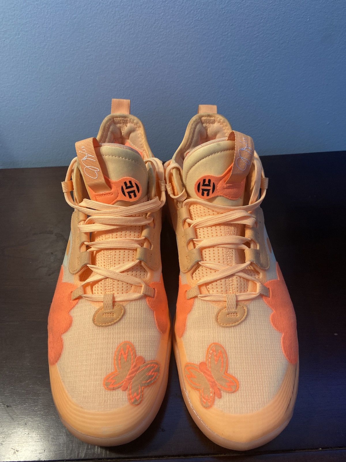 Harden Vol 5 Futurenatural offers “acid orange” Size 7.5