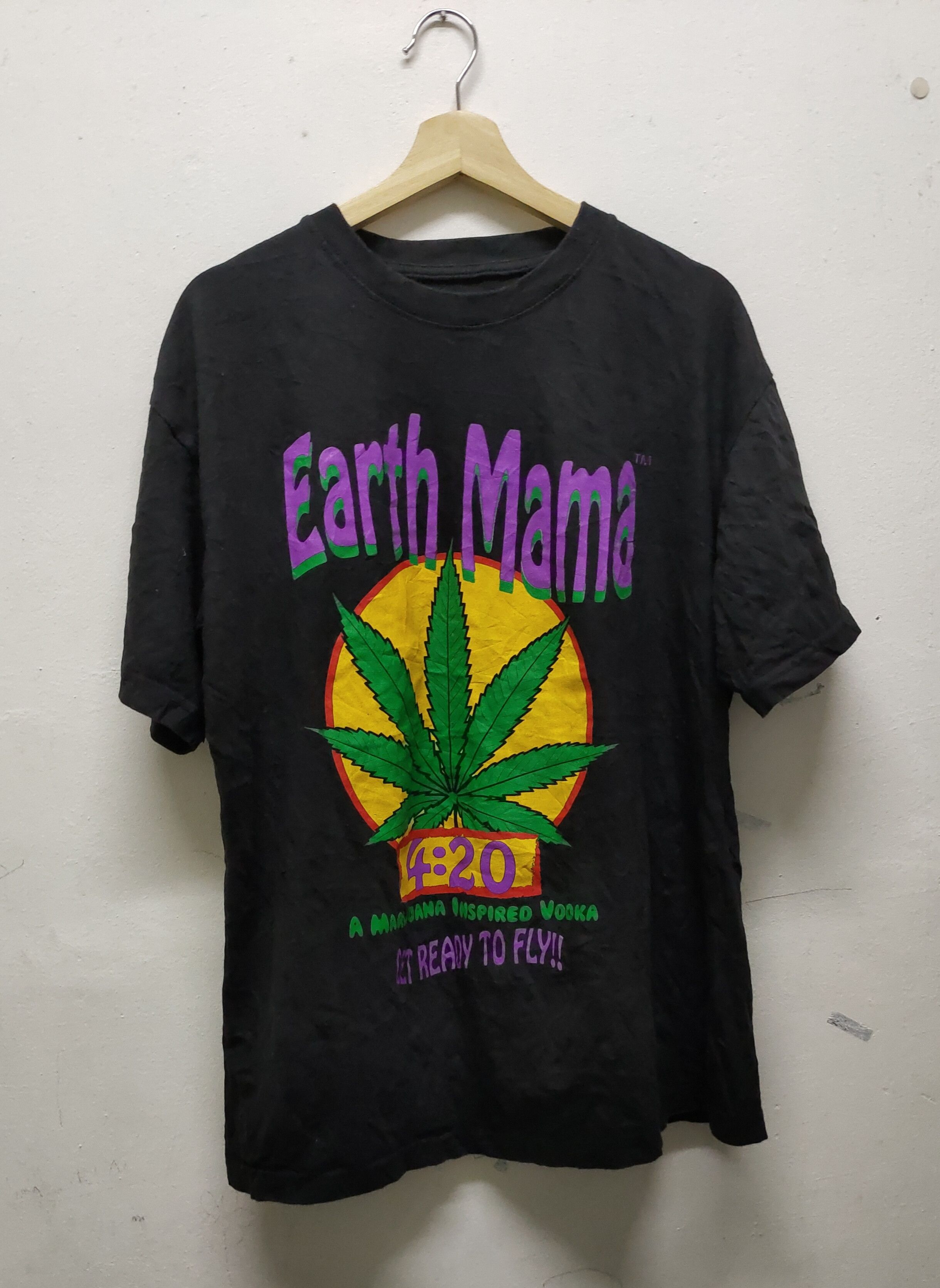 Earth Mama tee shirt spellbound logo