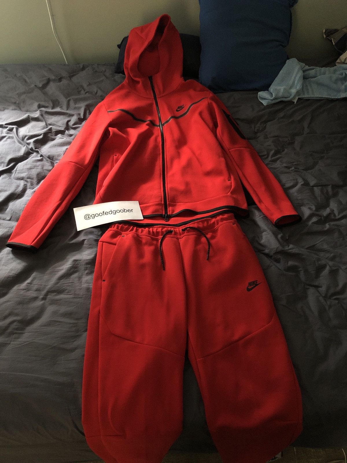 University Red Nike Tech Fleece