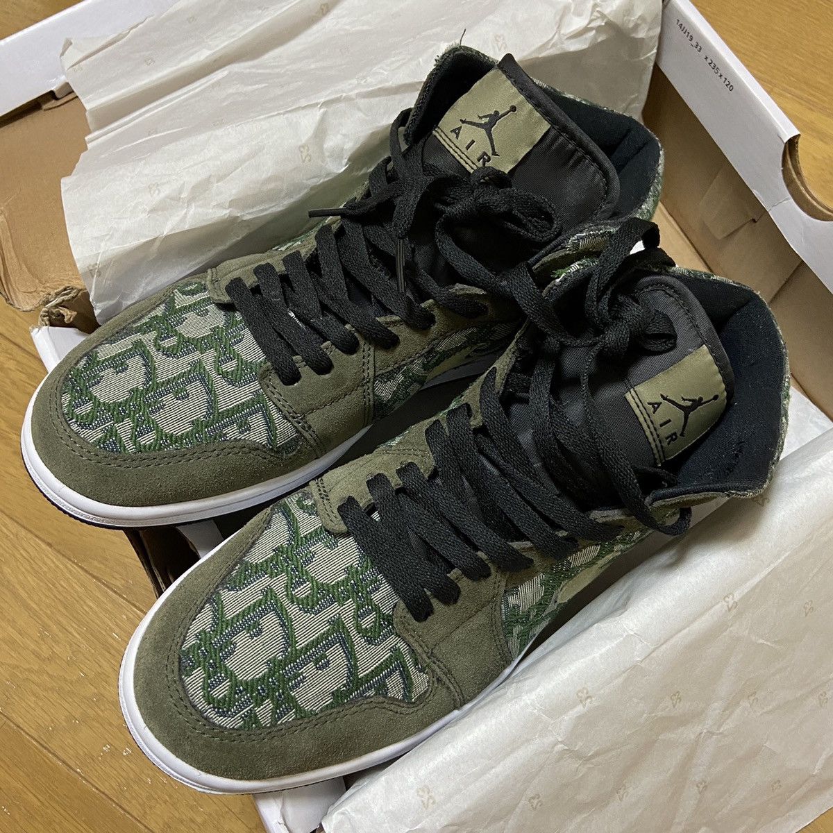 Nike NIKE vandy the pink air jordan 1 money green custom Size US 9.5 / EU 42-43 - 2 Thumbnail
