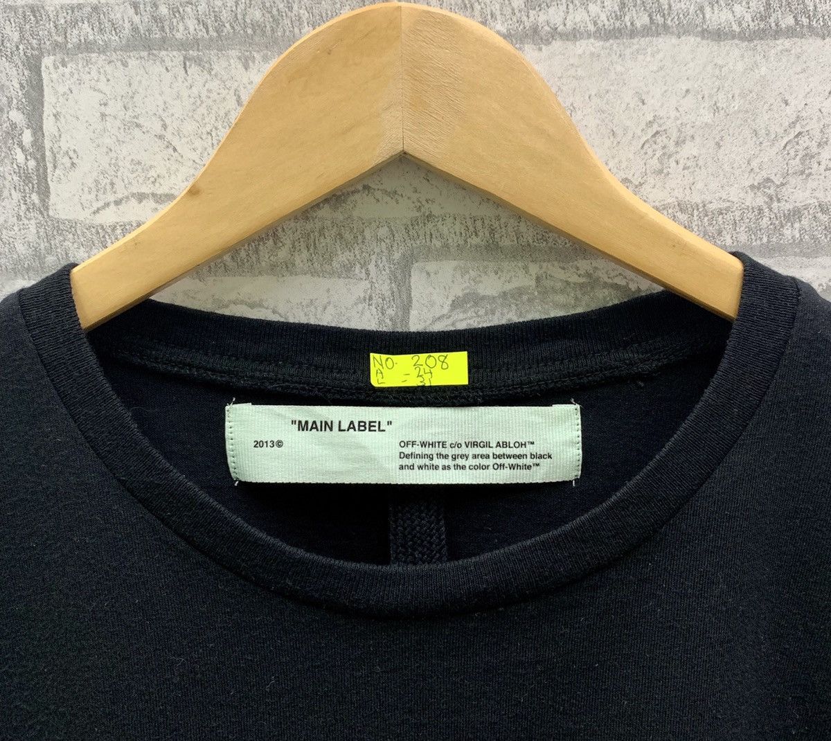 Off-White OFF-WHITE T-shirts Size US XL / EU 56 / 4 - 15 Thumbnail