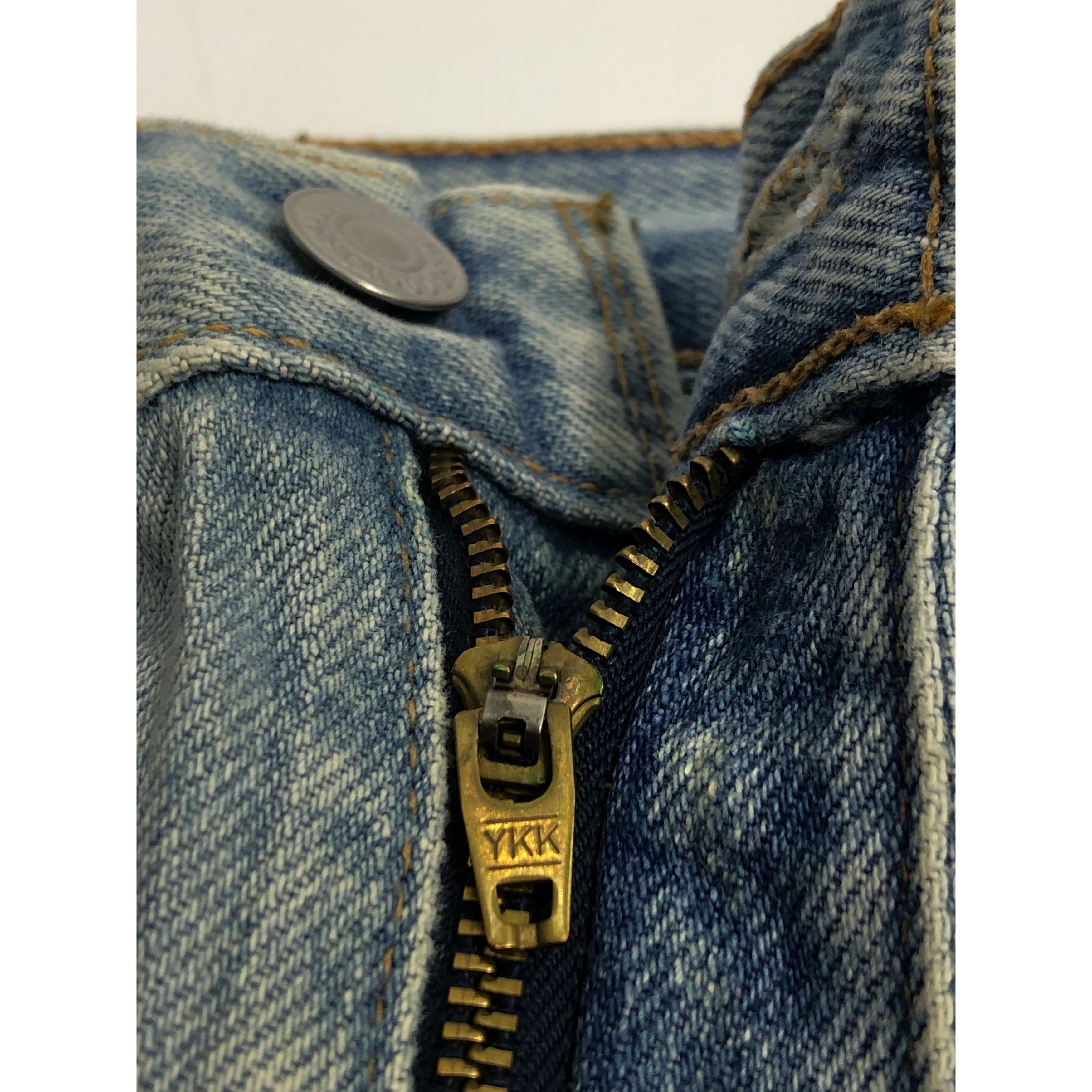 Levi's Vintage Levis 505 Regular Fit Faded Denim DP0093 Size US 35 - 7 Thumbnail