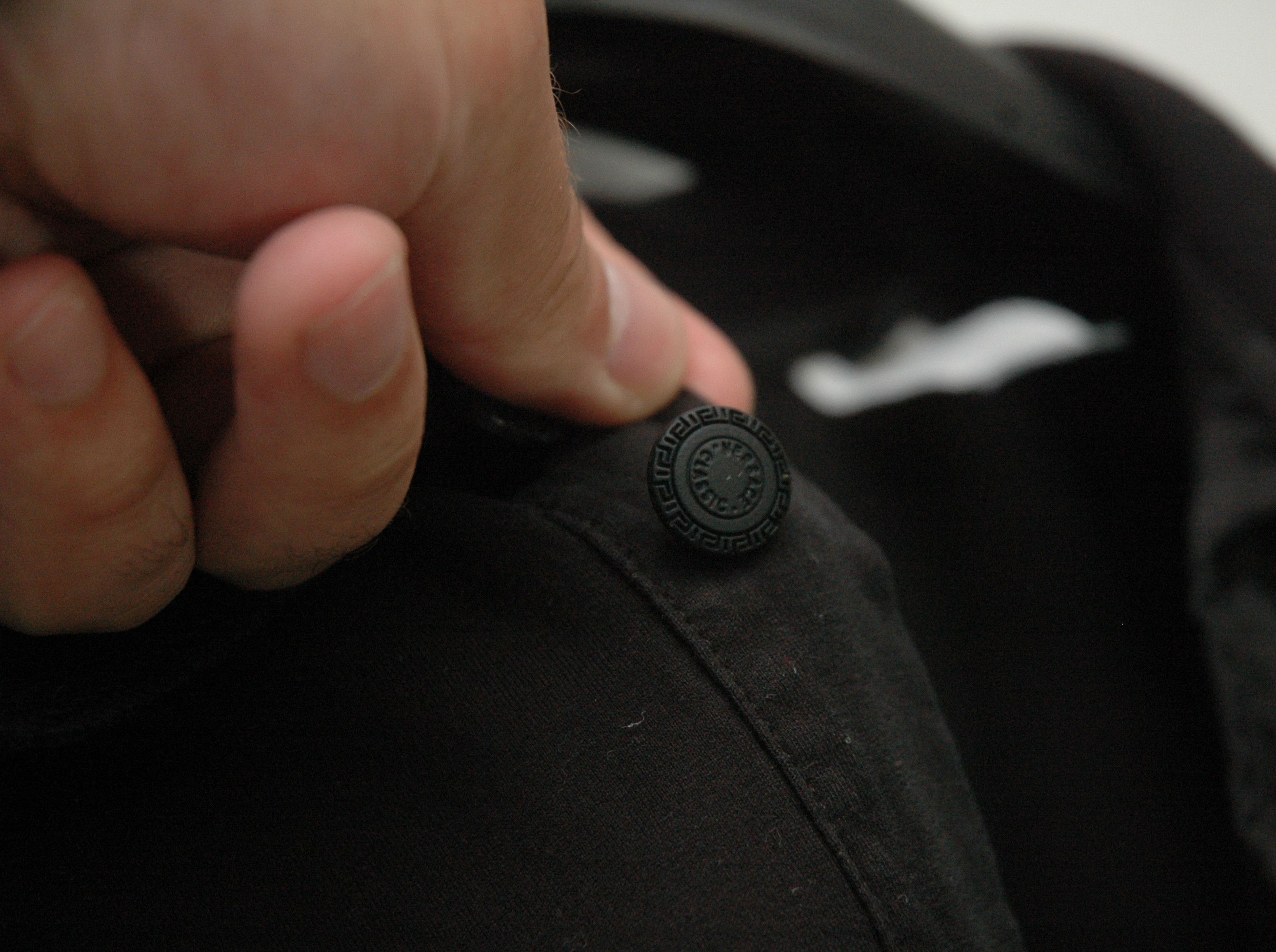 Versace Vintage Versace Classic V2 Polo Medusa Size US M / EU 48-50 / 2 - 8 Thumbnail