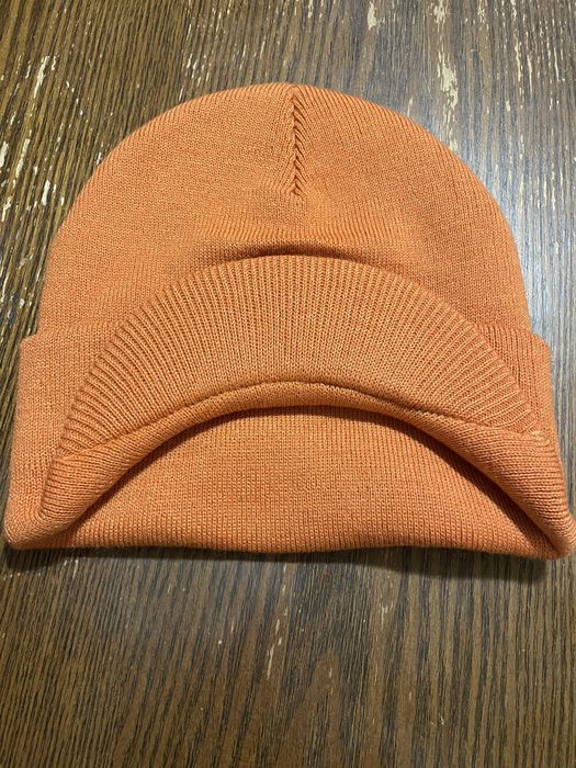 Supreme best sale radar beanie