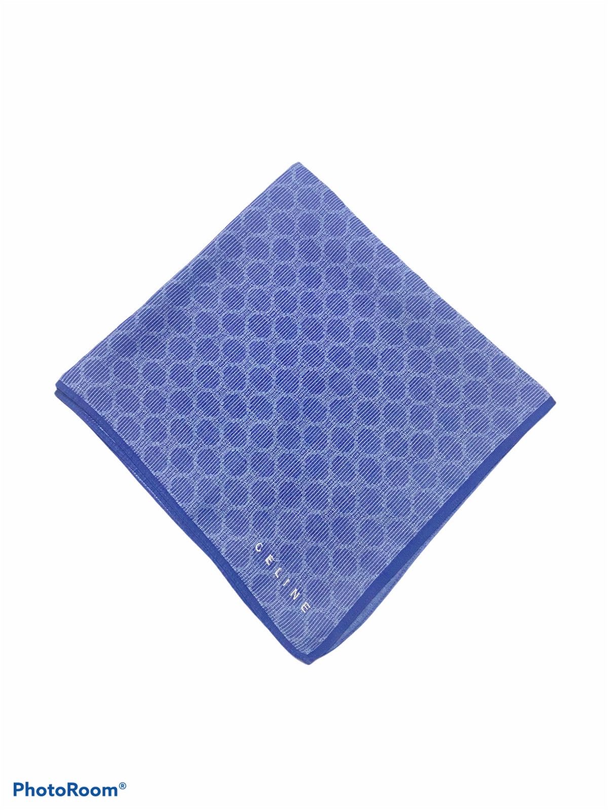 Celine × Vintage Vintage 90s CELINE handkerchief 18”x”x19” HT3 Size ONE SIZE - 1 Thumbnail
