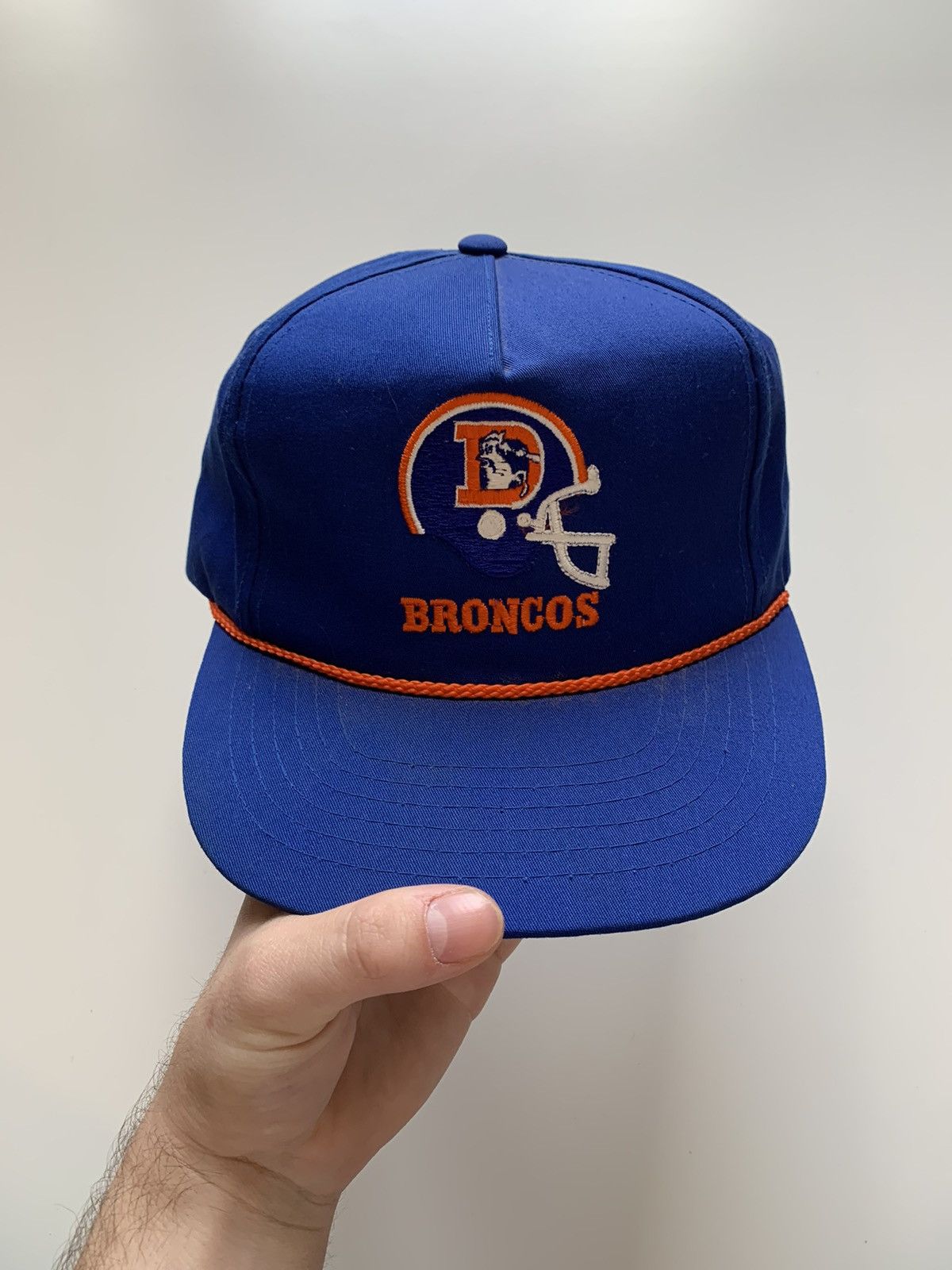 Vintage Denver Broncos hat — MY CAMPUS CLOSET