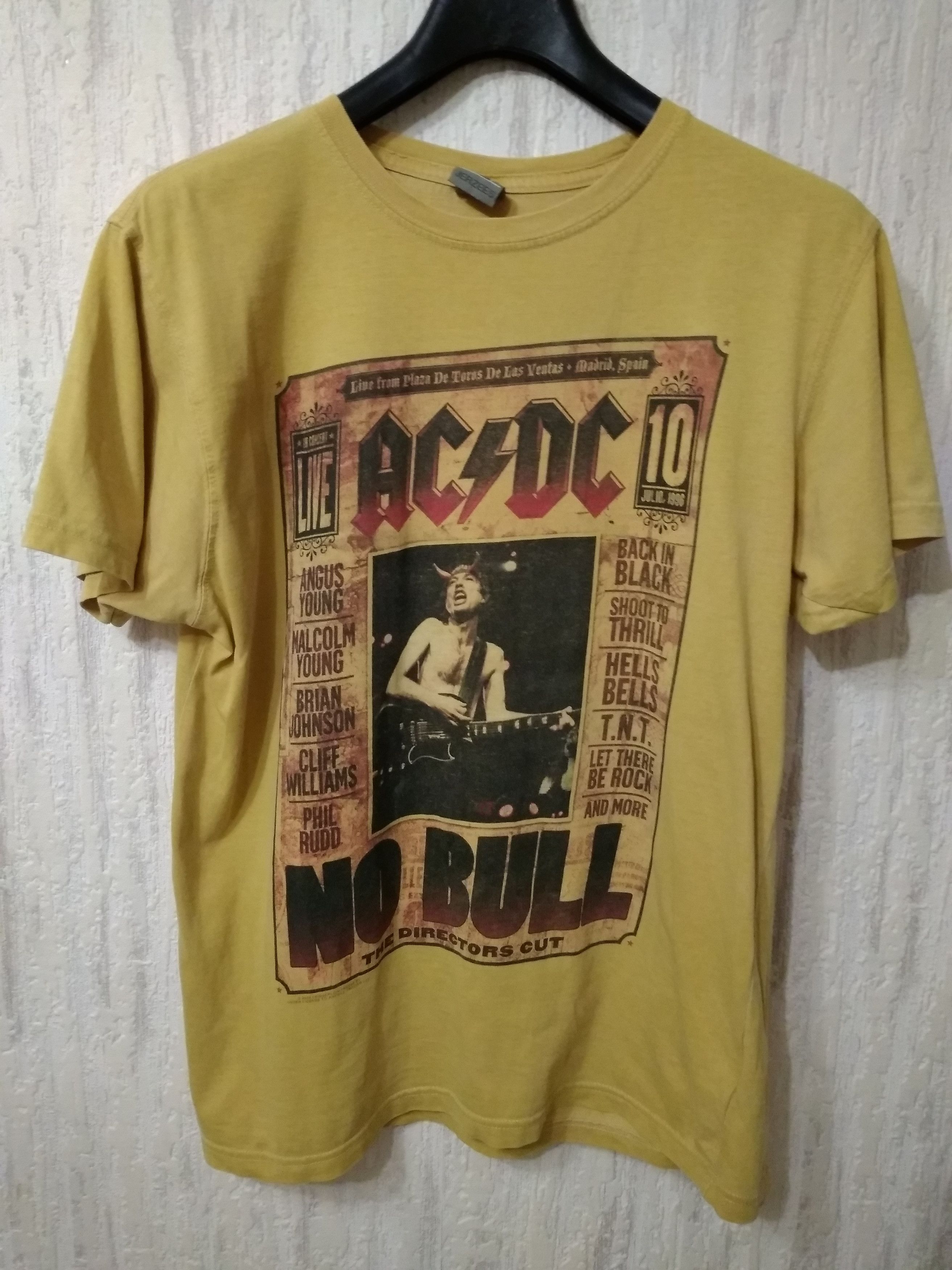 AC/DC × Band Tees × Vintage Vintage Band Tees AC / DC No Bull Tee Size US L / EU 52-54 / 3 - 1 Thumbnail