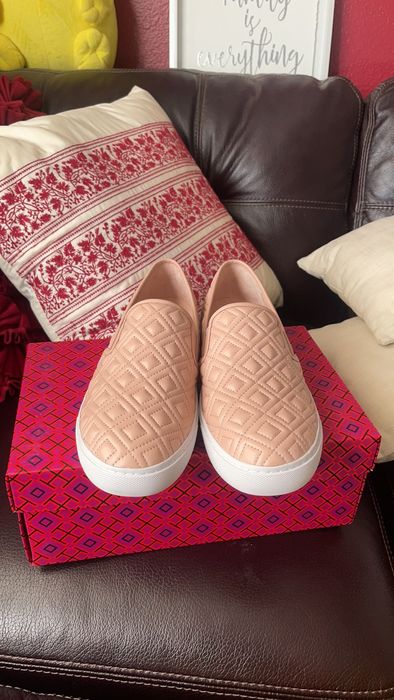 Tory burch clearance jesse quilted sneaker