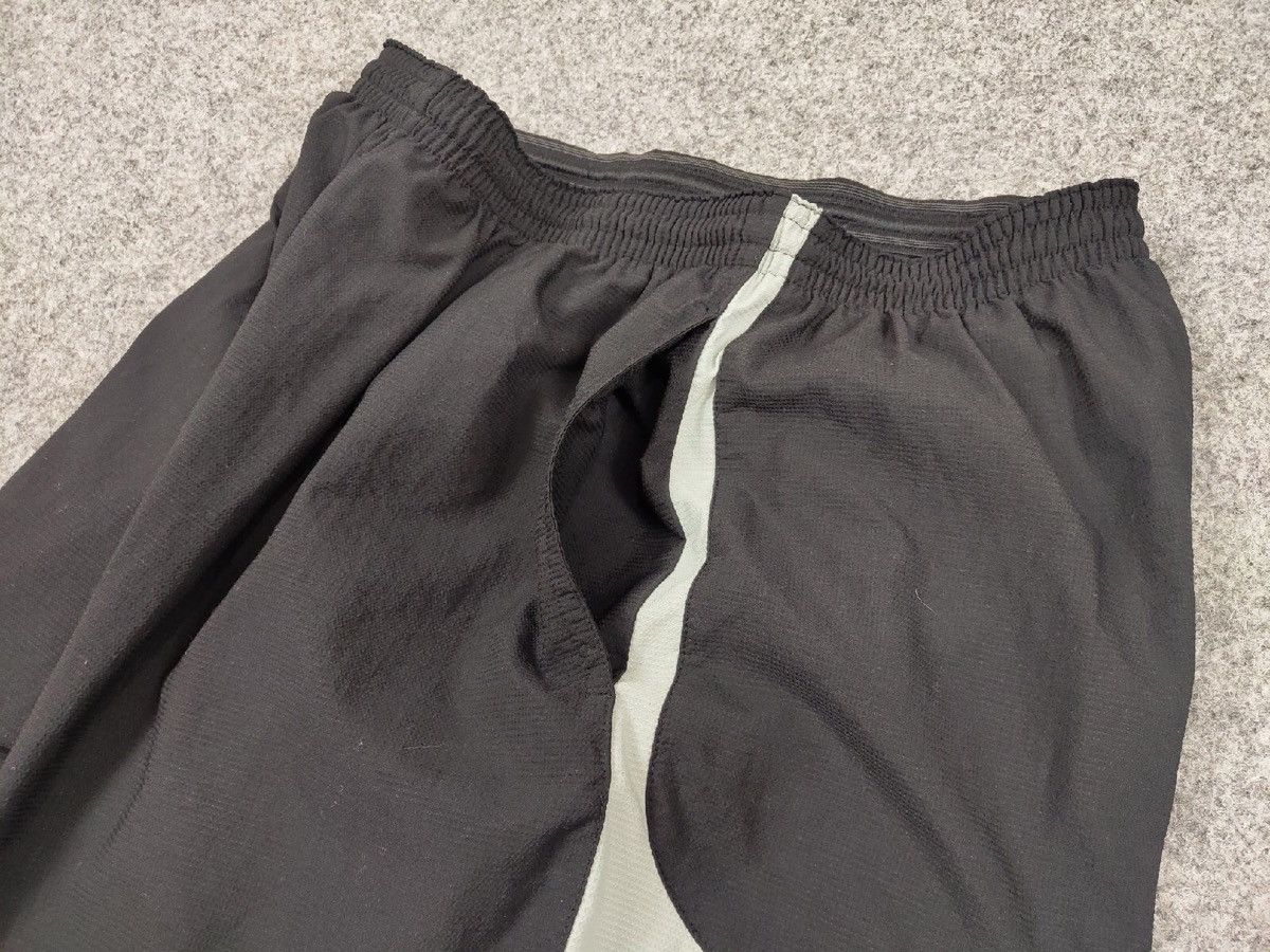 Nike Vintage Nike Short black Streetwear Travis Scott Style Size US 36 / EU 52 - 5 Thumbnail
