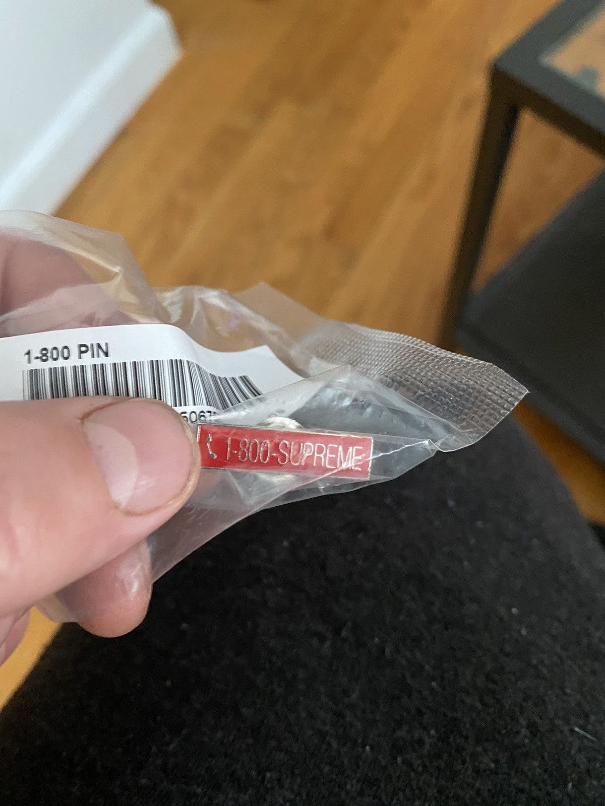 Supreme Supreme 1800 pin red | Grailed
