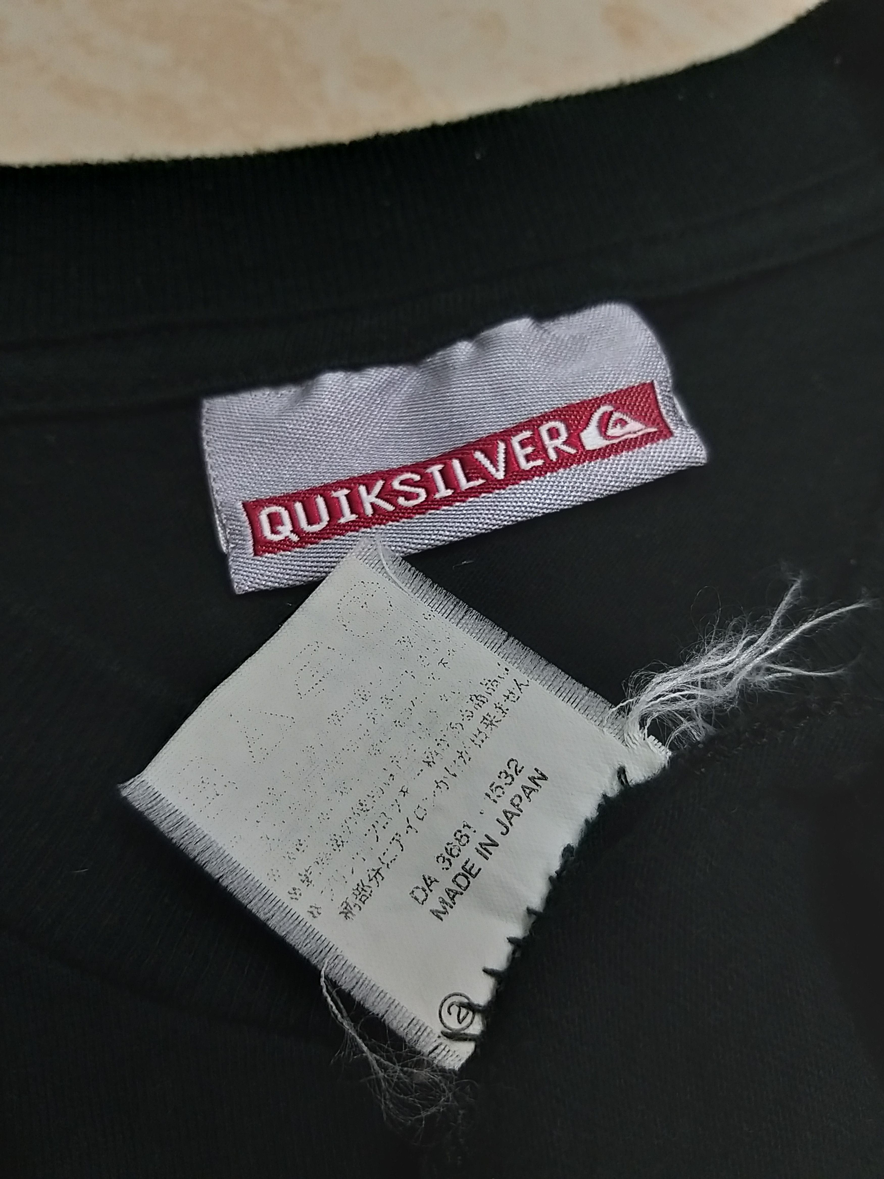 Quiksilver VINTAGE NIIJIMA QUICKSILVER WORLD TOUR SURFING 2003 T SHIRT Size US L / EU 52-54 / 3 - 8 Thumbnail