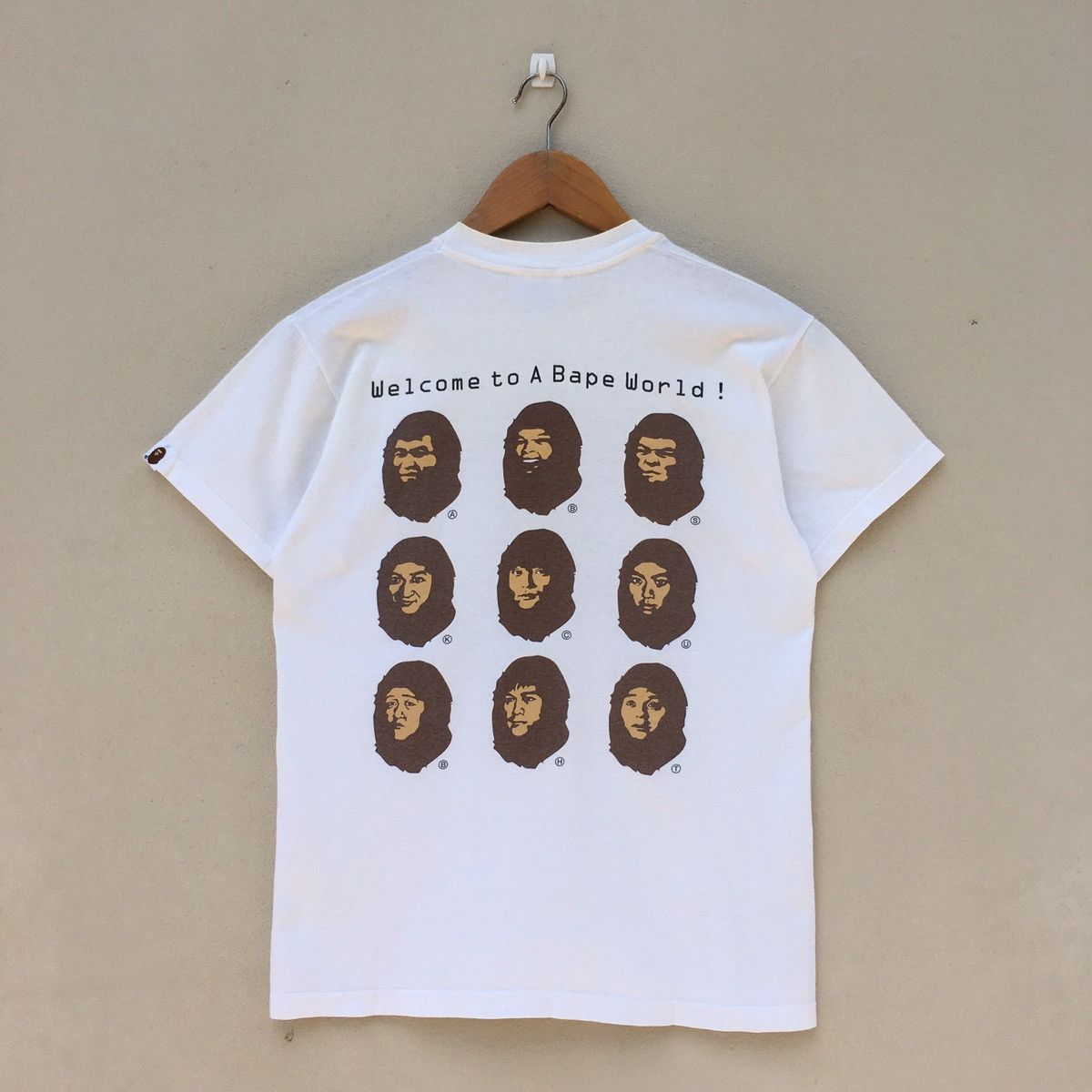 Bape × Vintage Vintage A BATHING APE WORLDWIDE APE HEAD SHOW HANES T-Shirt Size US S / EU 44-46 / 1 - 9 Thumbnail