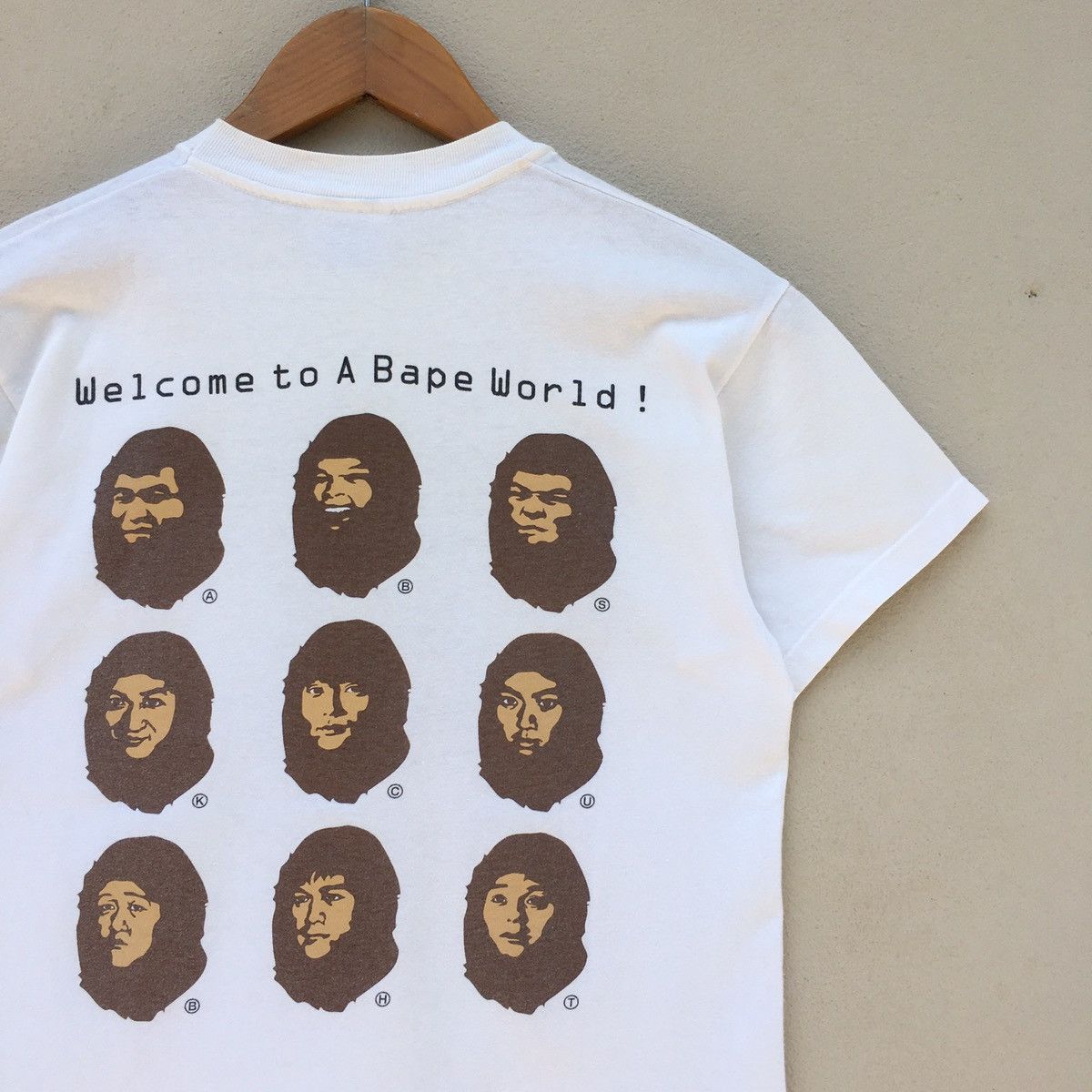 Bape × Vintage Vintage A BATHING APE WORLDWIDE APE HEAD SHOW HANES T-Shirt Size US S / EU 44-46 / 1 - 13 Thumbnail