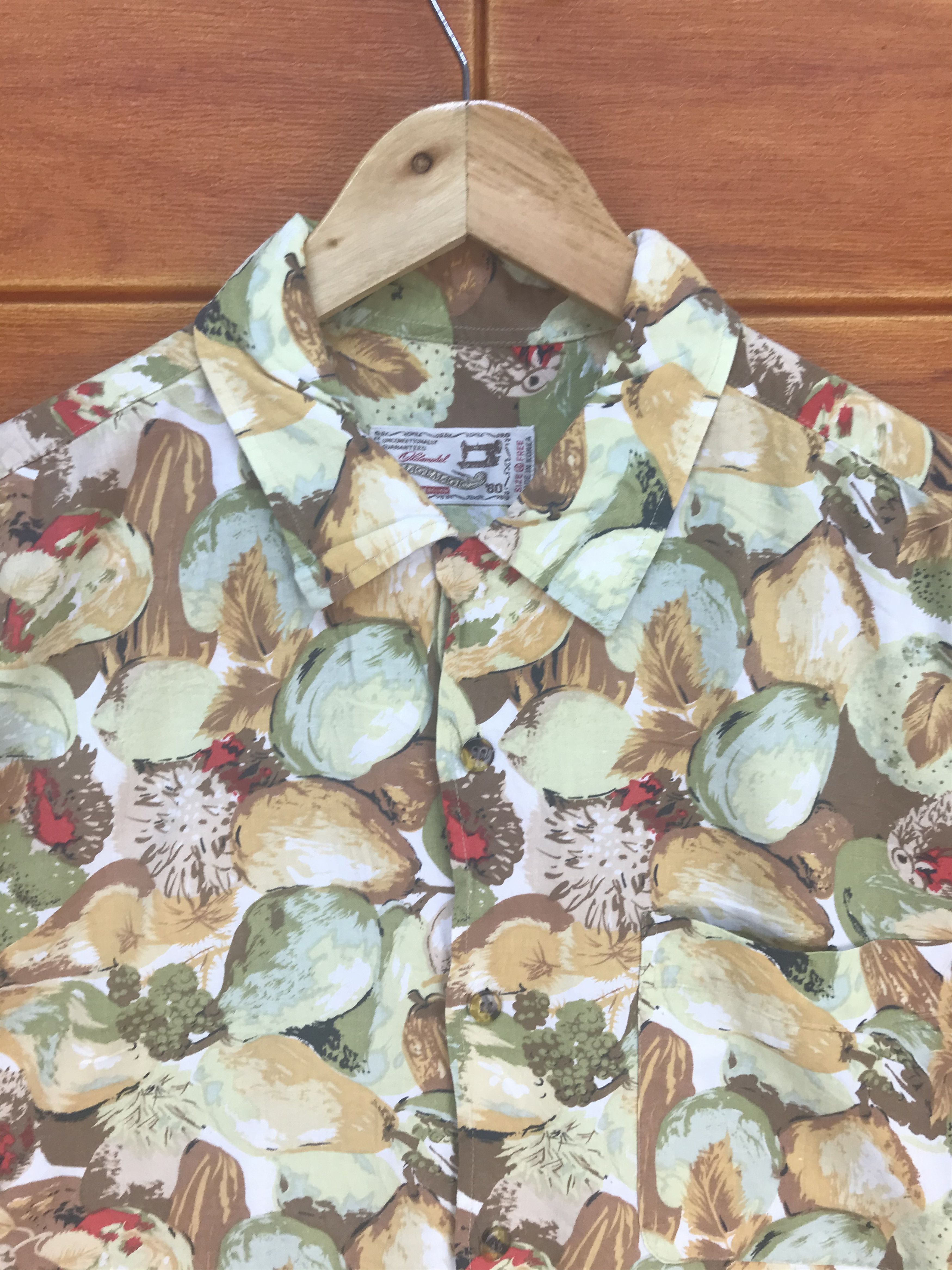 Vintage Vintage Hawaiian Image Magic Asian Fruits Rayon Shirt Size US XL / EU 56 / 4 - 1 Thumbnail