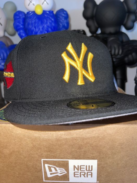 New Era 7 1/4 New Era x TMark Wu Tang New York Yankees Grey UV