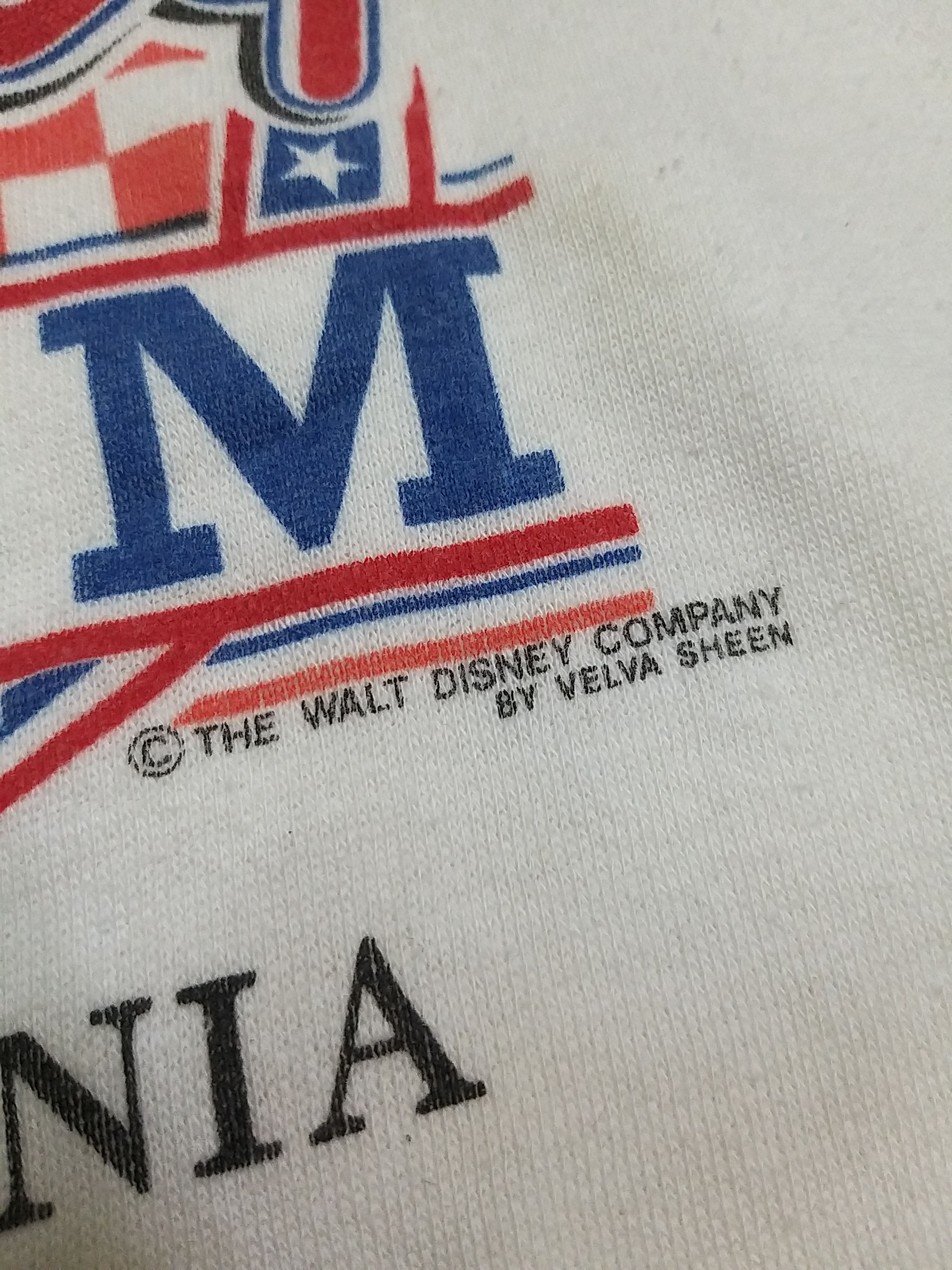 Mickey & Co. VINTAGE 80'S MICKEY MOUSE CALIFORNIA BY VELVASHEEN SWEATS Size US L / EU 52-54 / 3 - 5 Thumbnail