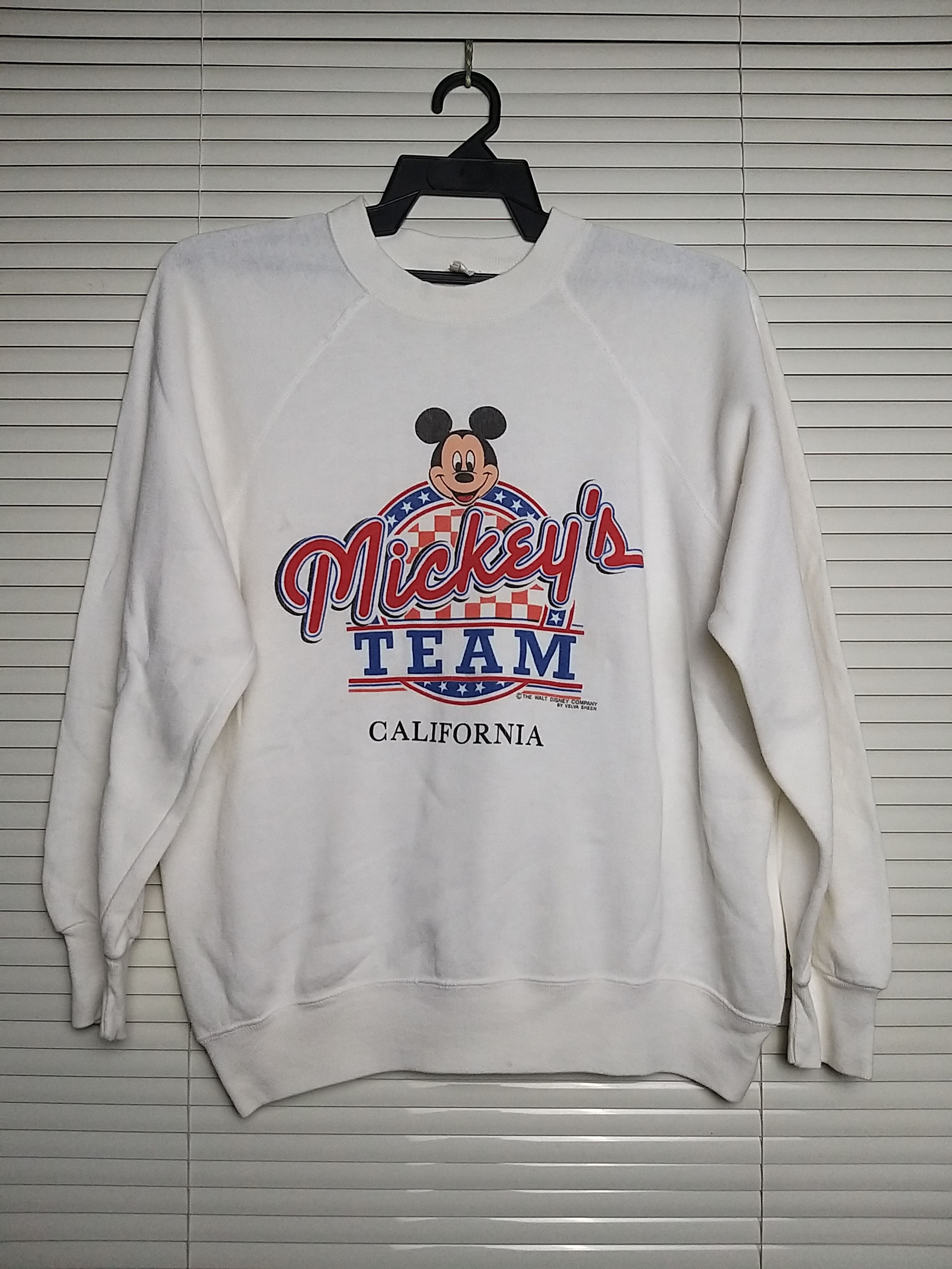 Mickey & Co. VINTAGE 80'S MICKEY MOUSE CALIFORNIA BY VELVASHEEN SWEATS Size US L / EU 52-54 / 3 - 1 Thumbnail