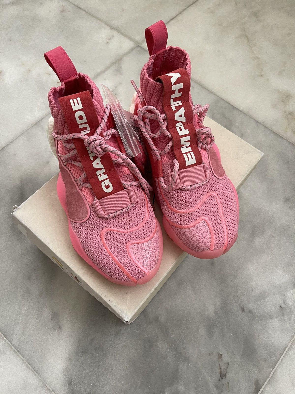Adidas Pharrell x Crazy BYW X Hyper Pink 2019 Size US 6.5 / EU 39-40 - 4 Thumbnail
