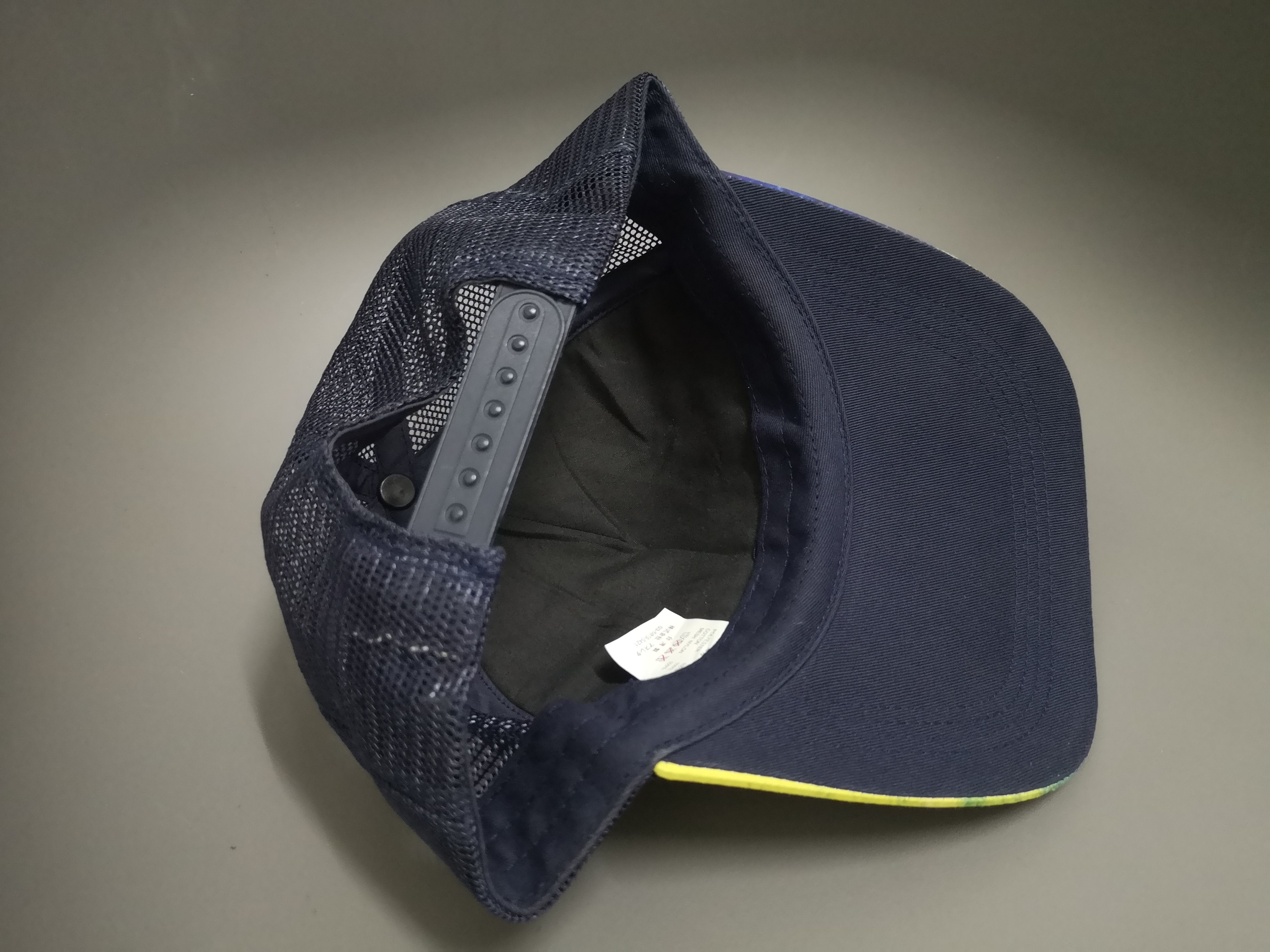 Japanese Brand VINTAGE ATHLETA TRUCKER SNAPBACK Size ONE SIZE - 19 Thumbnail