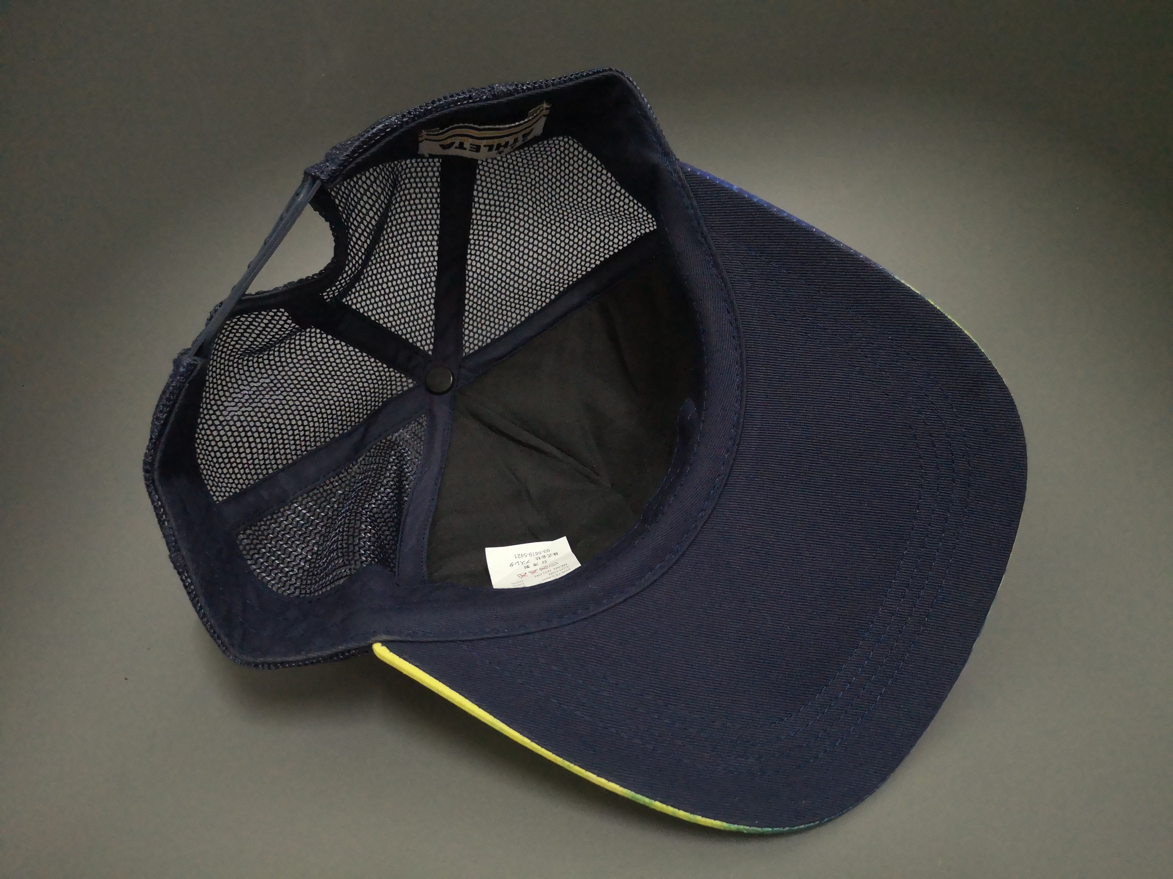 Japanese Brand VINTAGE ATHLETA TRUCKER SNAPBACK Size ONE SIZE - 20 Thumbnail