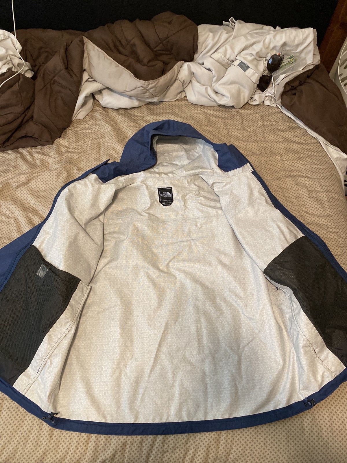 The North Face The North Face Bluegrey WaterProof Jacket /HoneyComb Inside Size US XL / EU 56 / 4 - 7 Thumbnail