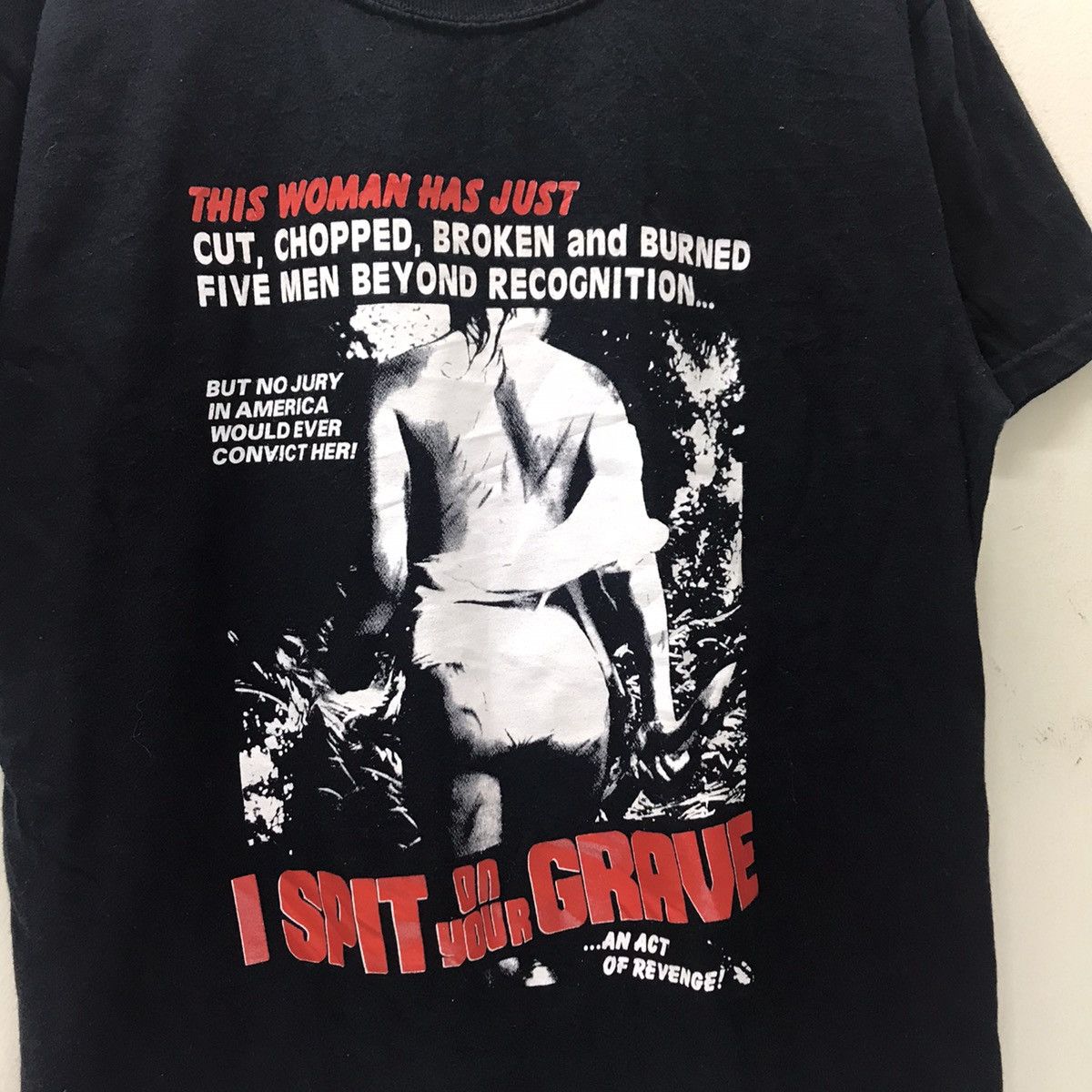 Vintage Vintage I SPIT ON YOUR GRAVE Shirt Size US S / EU 44-46 / 1 - 1 Thumbnail
