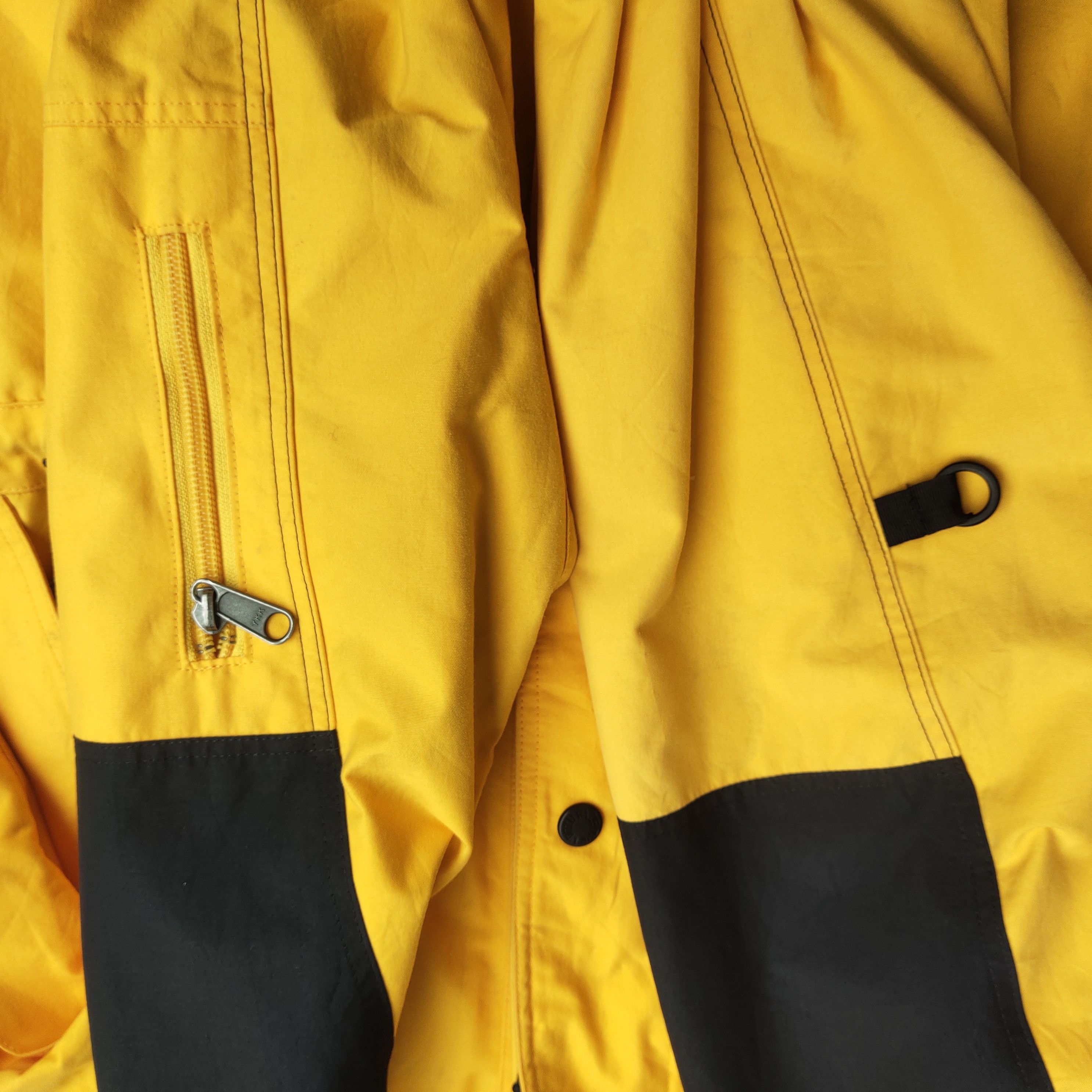 The North Face Vintage North Face Gore-Tex Yellow Jacket Size US M / EU 48-50 / 2 - 4 Thumbnail