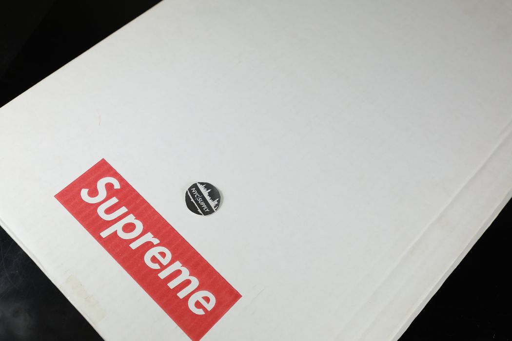 Supreme 2003 Supreme Calendar Photographed by Terry Richardson RARE ...