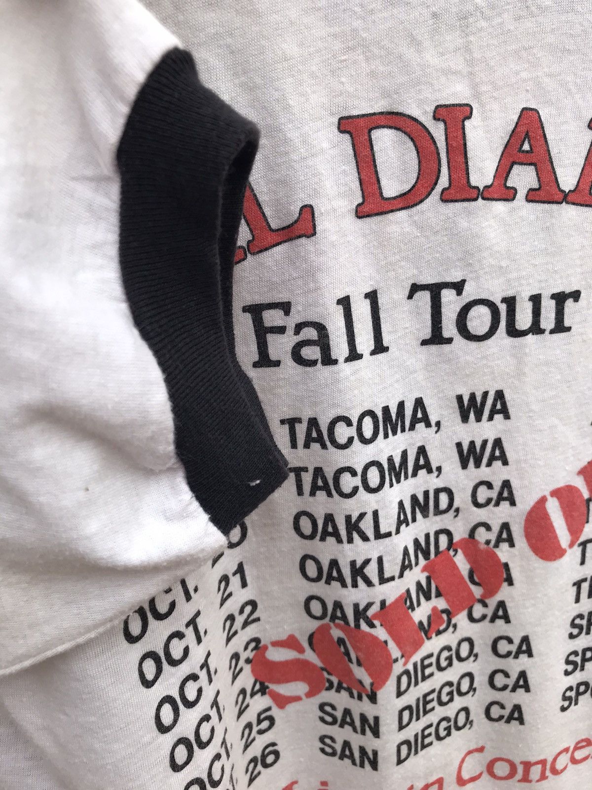 Band Tees 💥Band Tee💥Vintage Neil Diamond .. Size US S / EU 44-46 / 1 - 7 Thumbnail