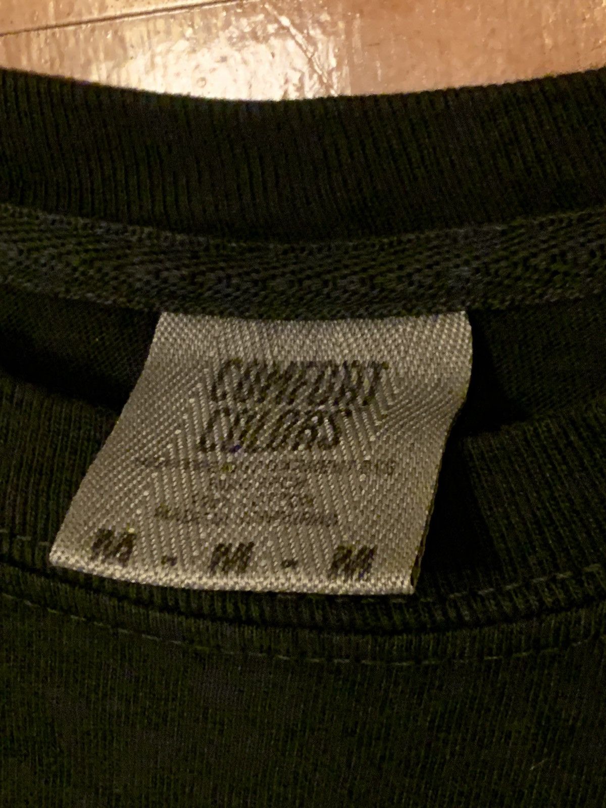 Comfort Colors *RARE* Custom Embroidered Floral Planter T-Shirt - Medium Size US M / EU 48-50 / 2 - 4 Thumbnail