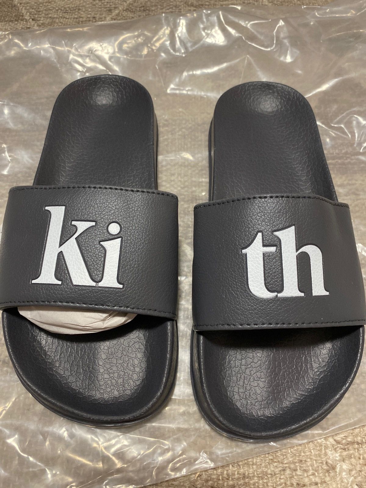 Kith Kith Gradient Serif Summer Slides - Monsoon | Grailed