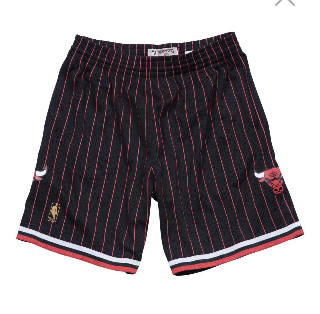 Mitchell & Ness Swingman Shorts Chicago Bulls Alternate 1996-97 Size: Medium Size US 32 / EU 48 - 1 Thumbnail