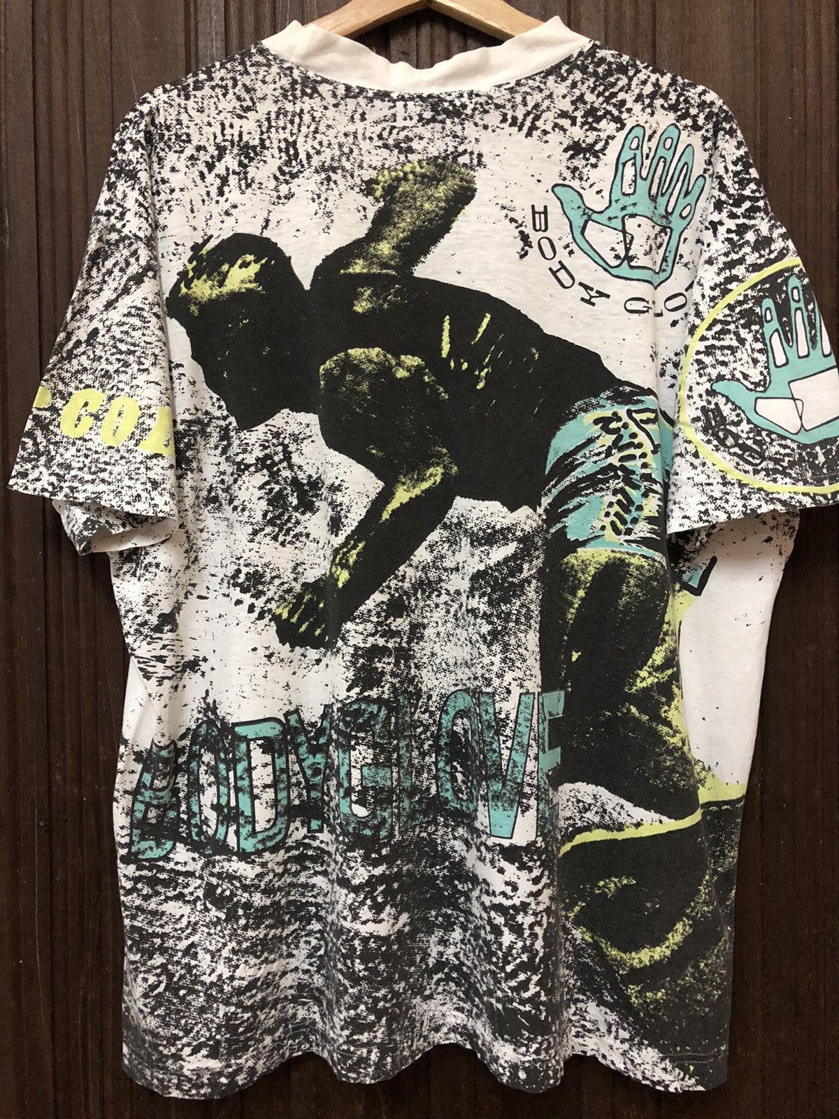 Body Glove × Vintage Vintage Body Glove Surfing Fullprint Very Rare Tee Shirt Size US XL / EU 56 / 4 - 11 Thumbnail