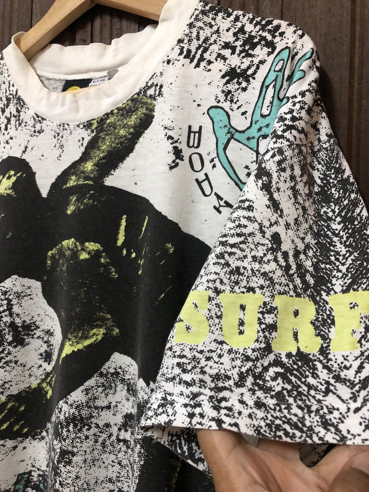 Body Glove × Vintage Vintage Body Glove Surfing Fullprint Very Rare Tee Shirt Size US XL / EU 56 / 4 - 5 Thumbnail