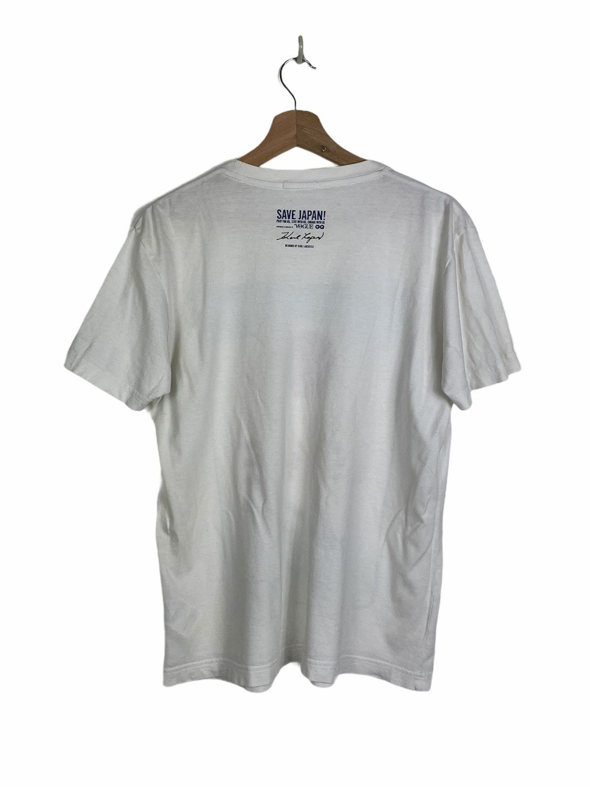 Karl Lagerfeld × Uniqlo × Vogue Karl Lagerfeld x Uniqlo “SAVE JAPAN!” | Charity Tee M Size US M / EU 48-50 / 2 - 2 Thumbnail