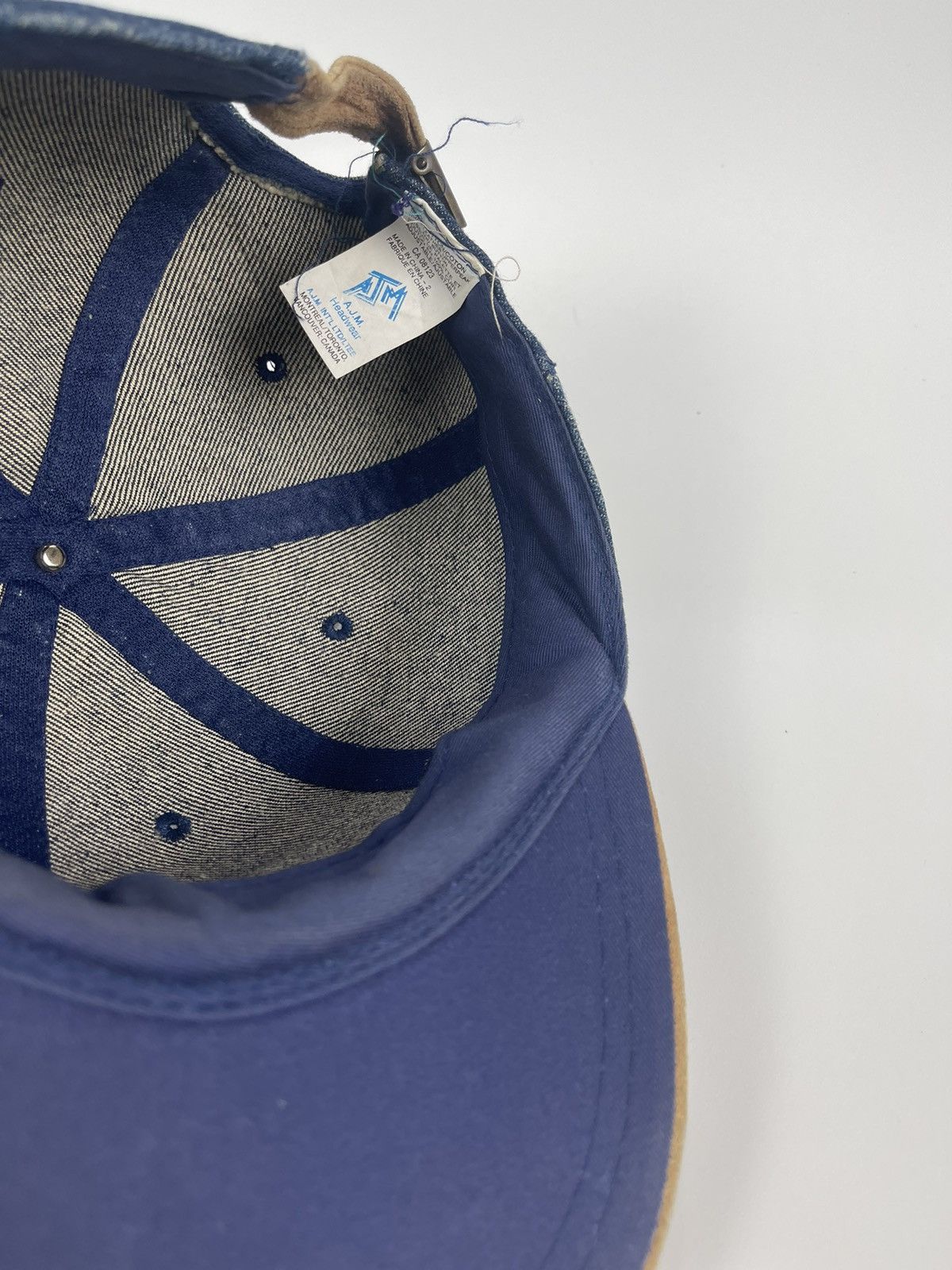 Vintage Vintage Secteur Caniapiscan denim & leather hat Size ONE SIZE - 14 Thumbnail
