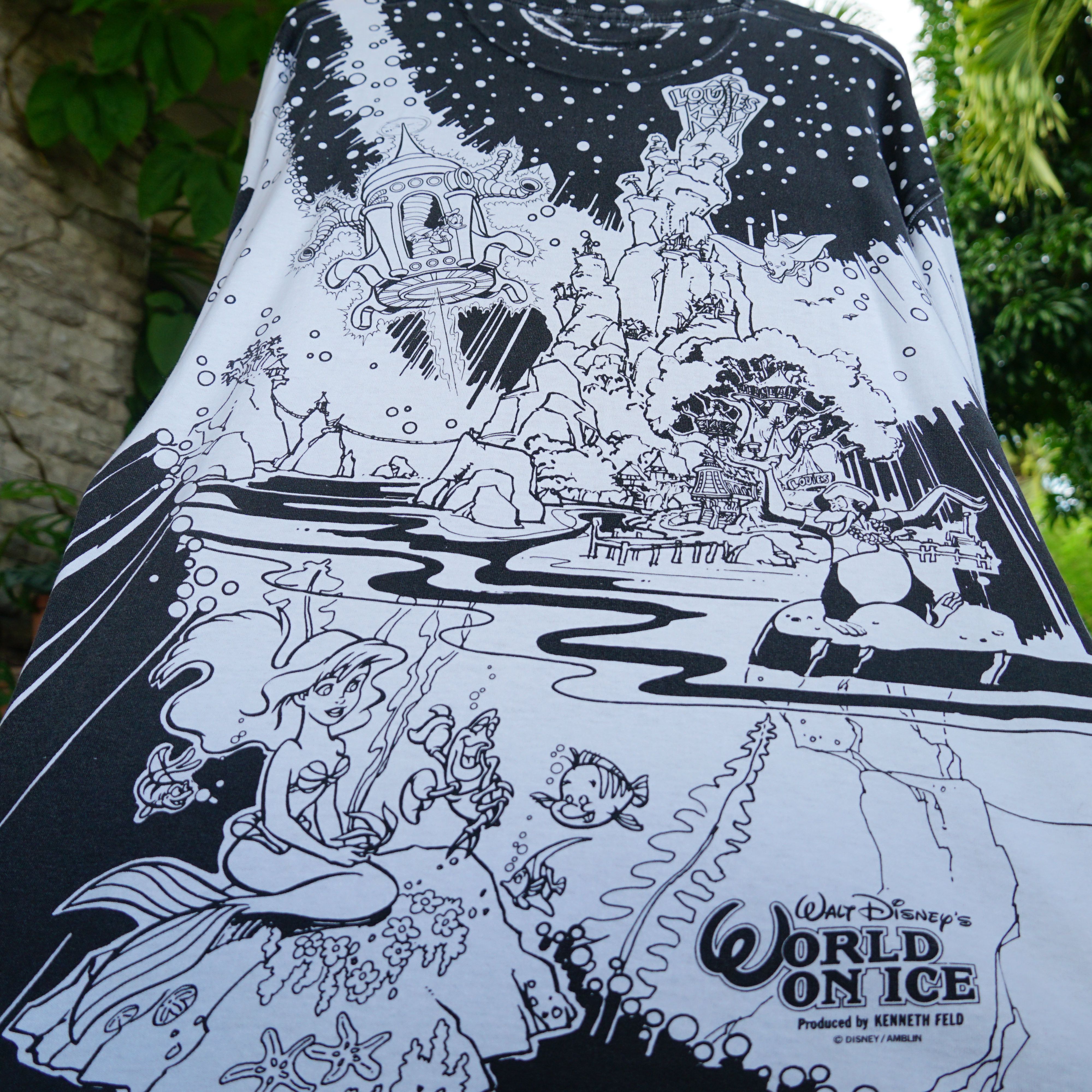 Cartoon Network VTG Disney World on Ice 10th Anniversary AOP Tee shirt Size US XL / EU 56 / 4 - 5 Thumbnail