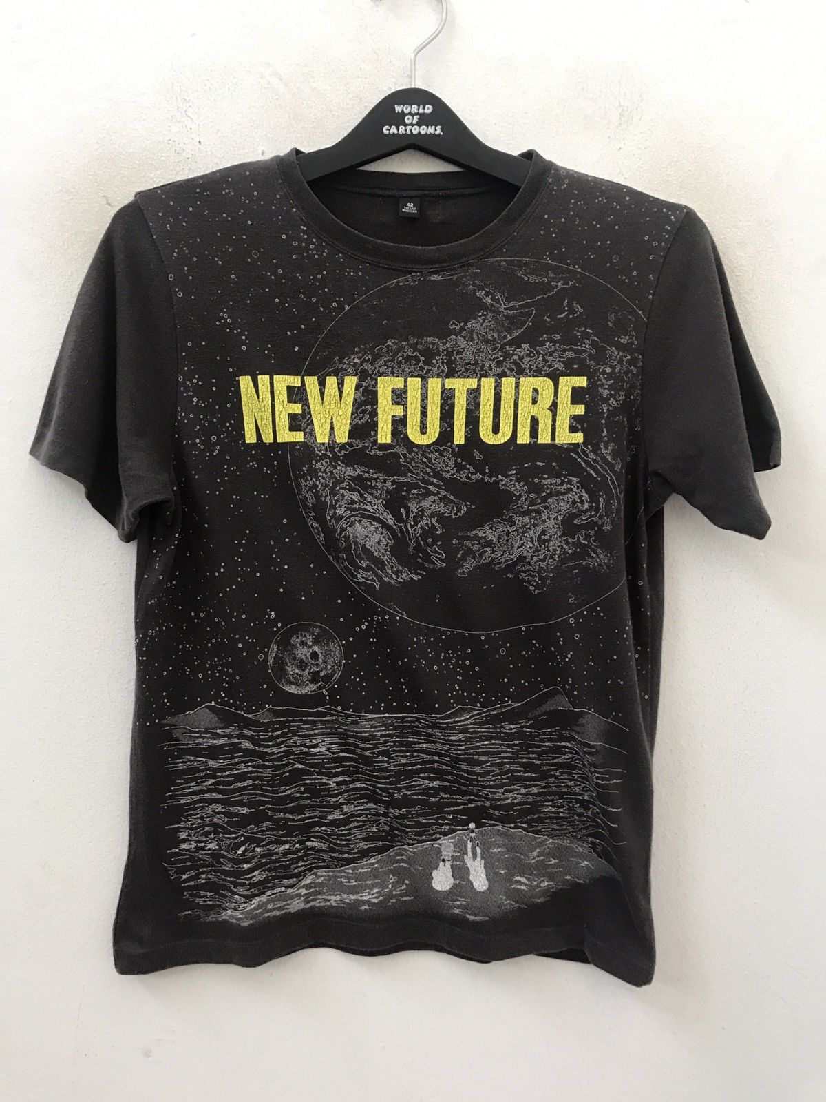 Lad Musician Japan Moon View NEW FUTURE t shirt