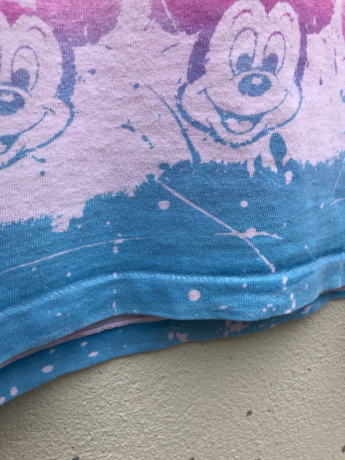 Disney Vtg 80s Disney Mickey Mouse Over Print Border t shirt Size US XL / EU 56 / 4 - 9 Thumbnail
