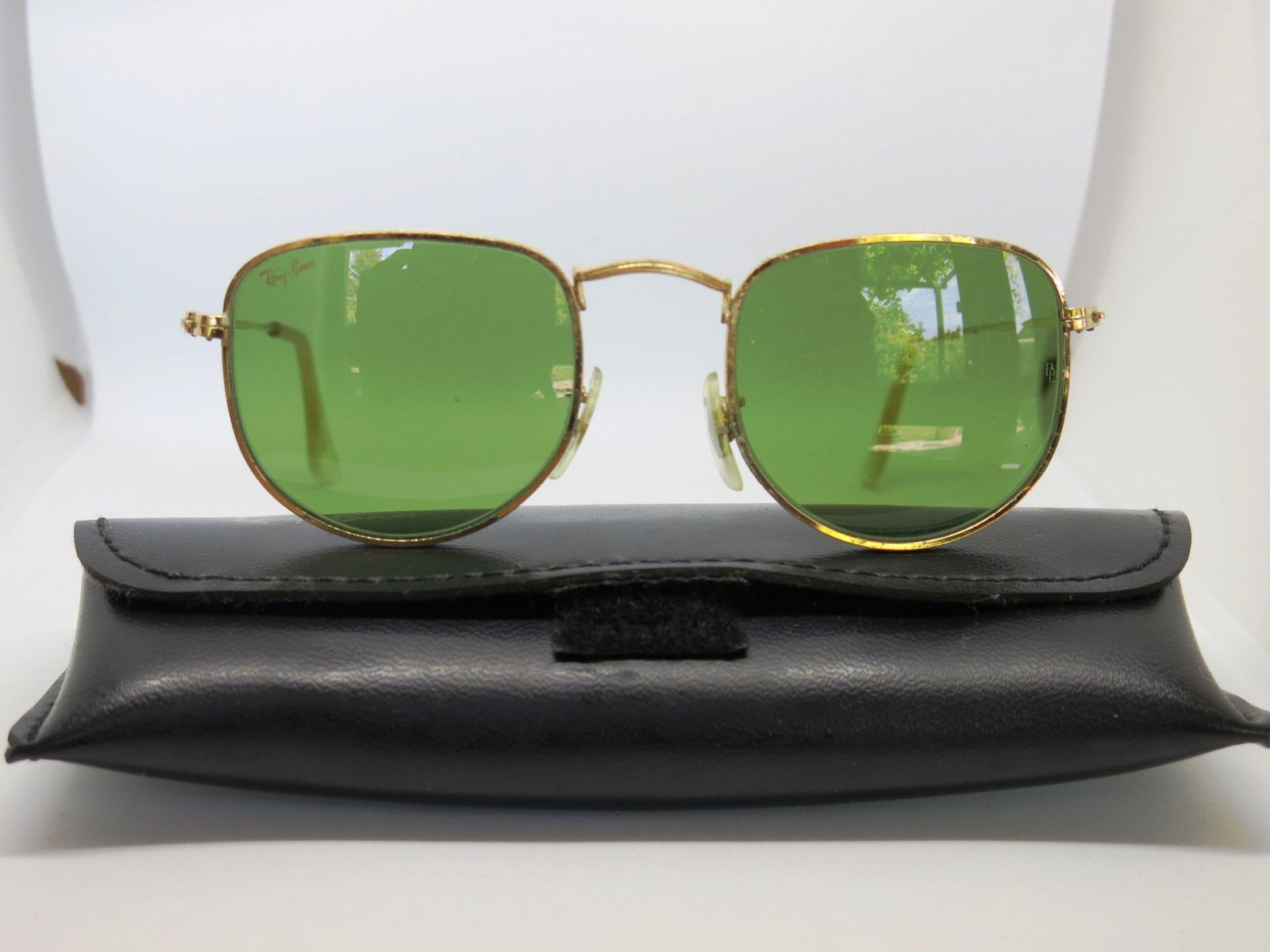 RayBan Rare Vintage RAY-BAN B&L W0979 WNAS Sunglasses Size ONE SIZE - 1 Preview